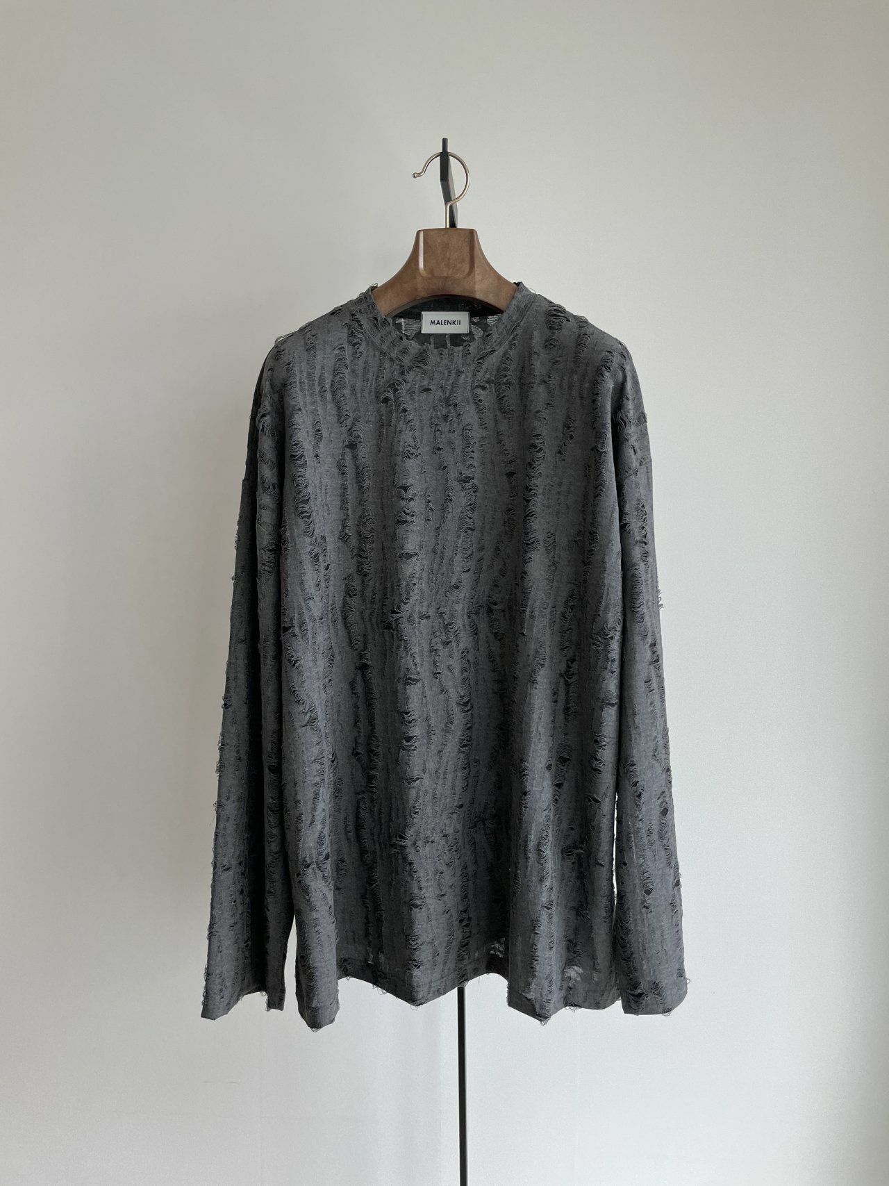 淨色破洞長袖衫 MALENKII-021T