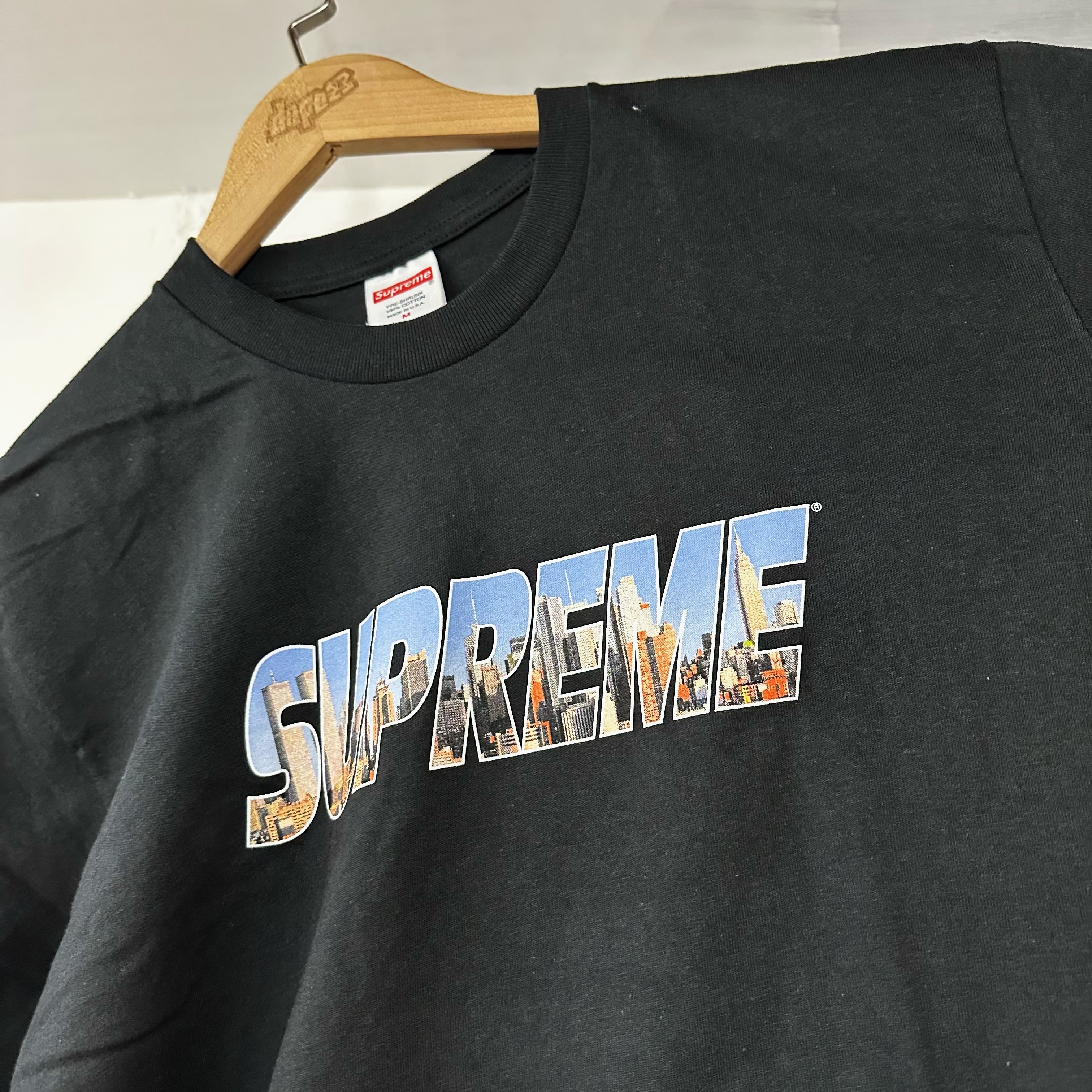 Supreme FW23 GOTHAM TEE Black