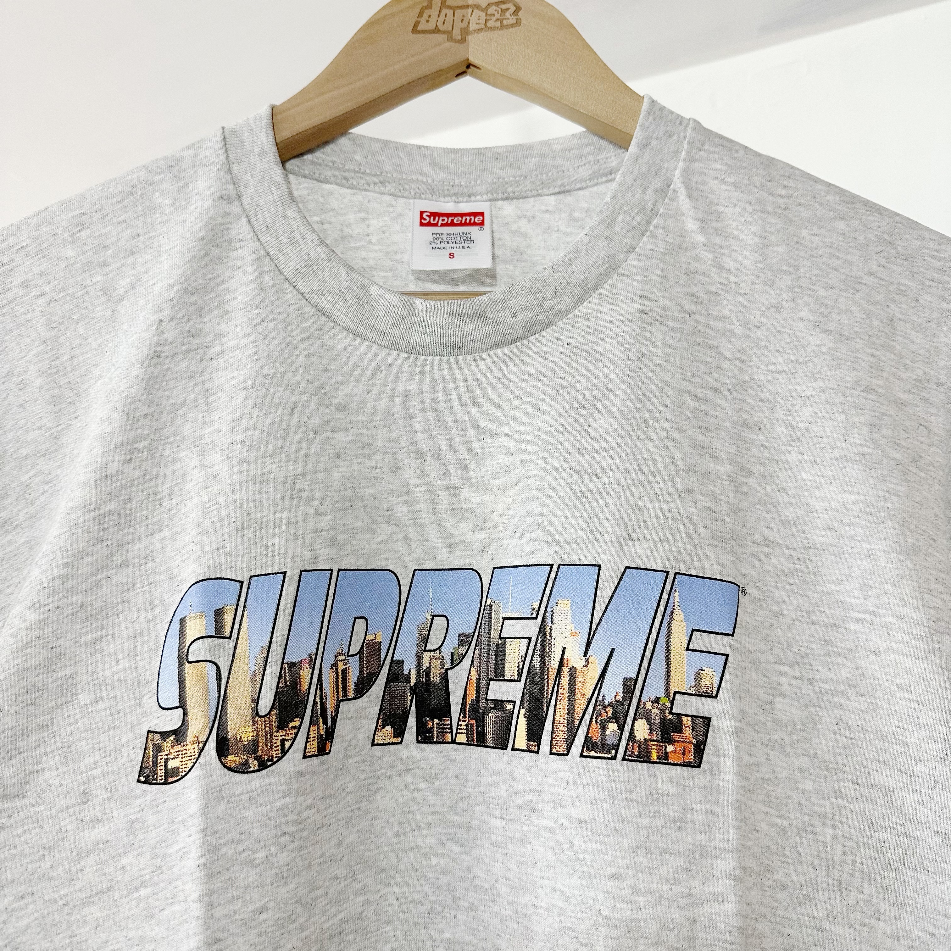 Supreme FW23 GOTHAM TEE Grey