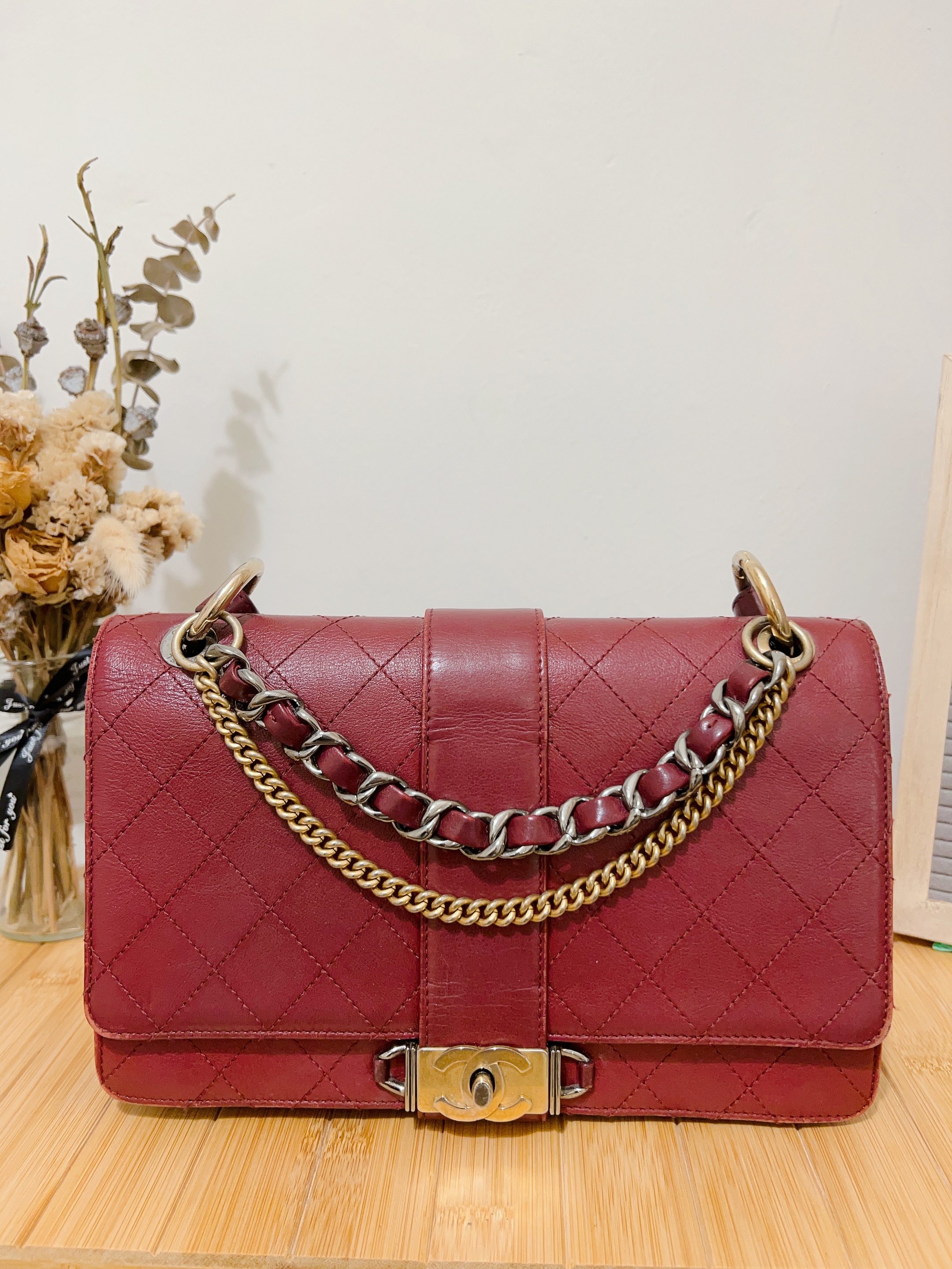 Chanel chain bag (burgundy)
