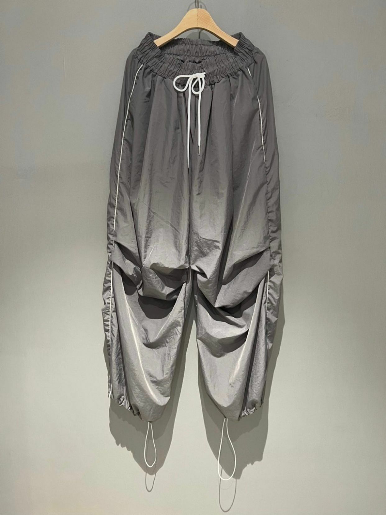 皺邊可束腳鬆身褲 VOID-008P