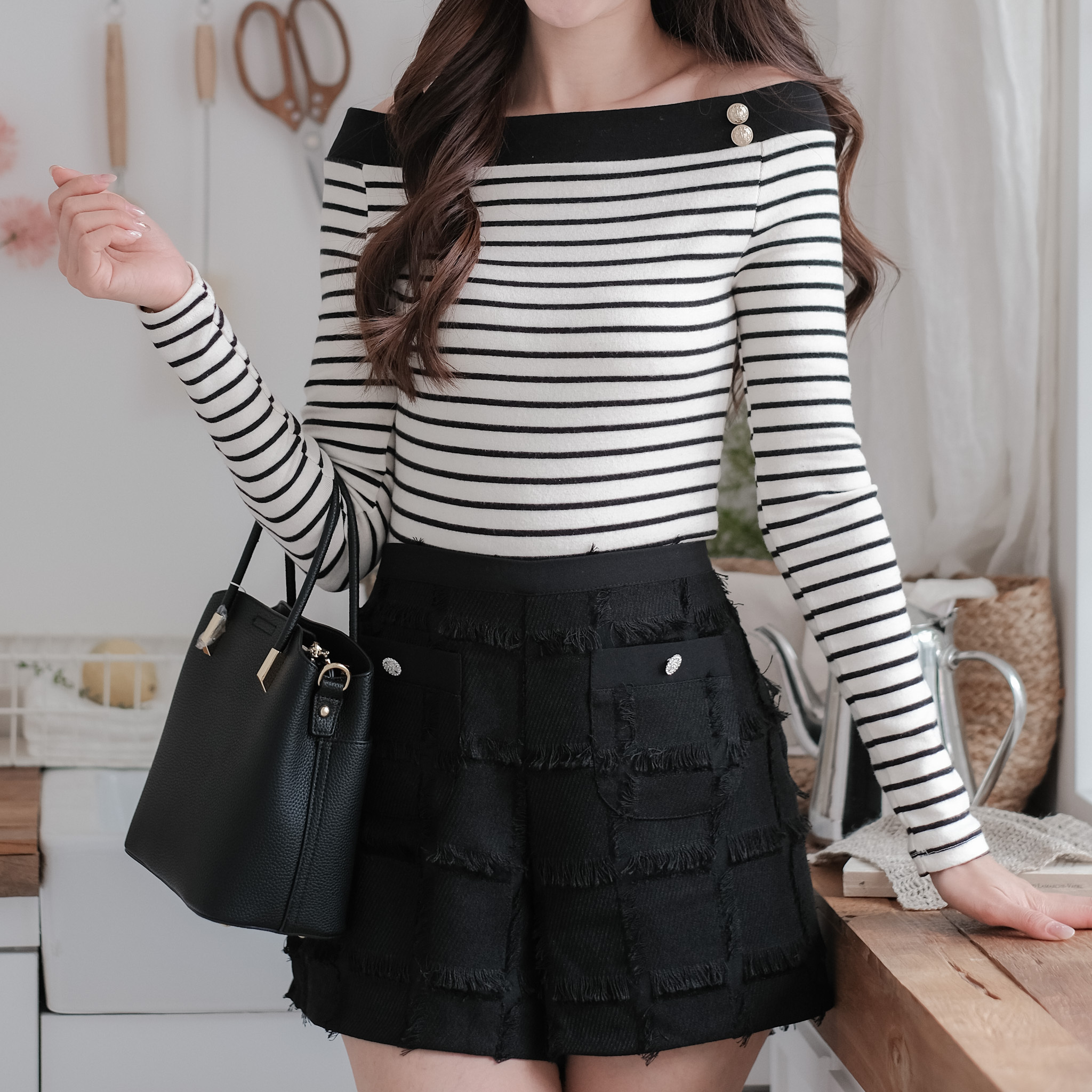 高雅感精緻短褲 (淺杏/黑) BT091