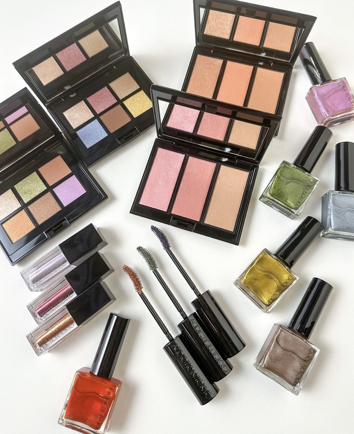 [限定] ADDICTION Holiday 2023 Collection UNKNOWN FAMILIAR