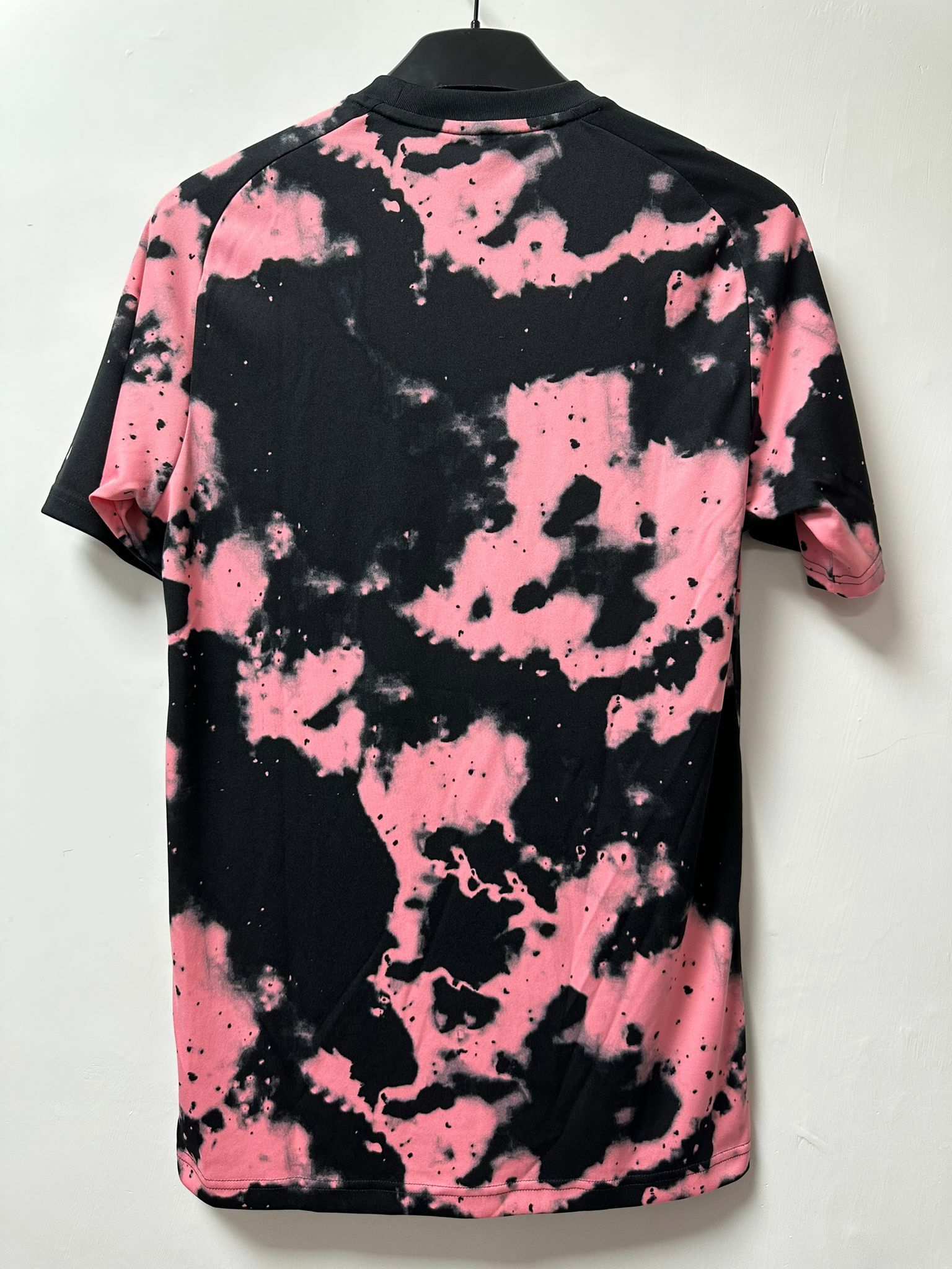 [已使用] 2019 / 2020 祖雲達斯 熱身球衣