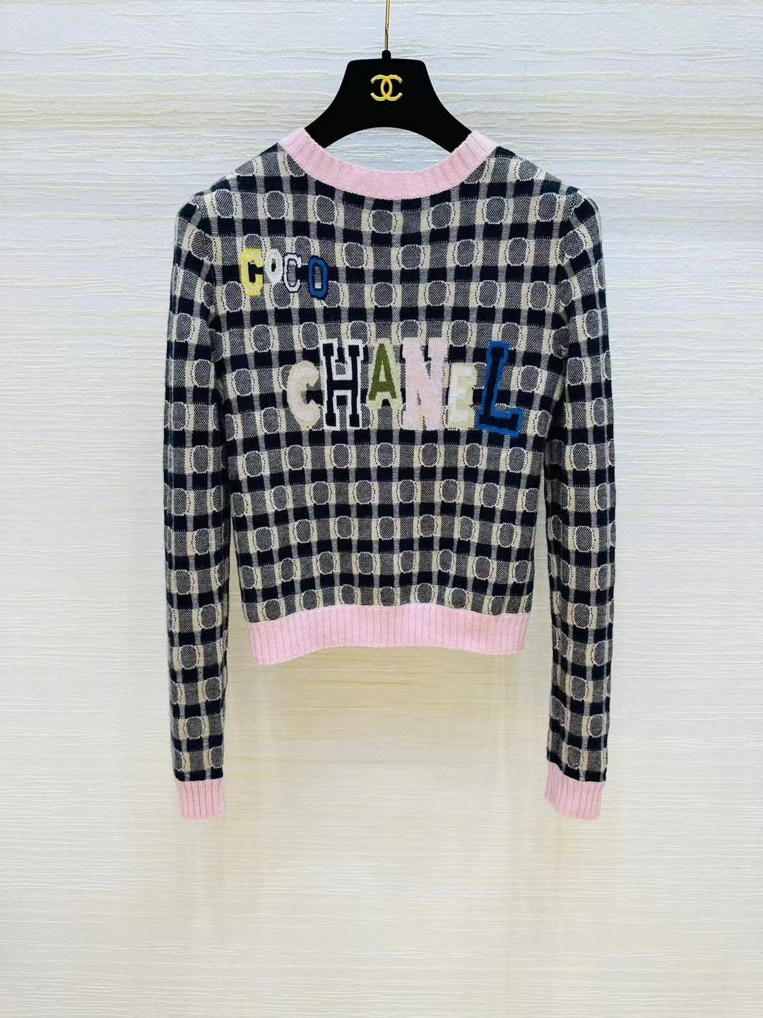☆シルエットが可愛い♪【CHANEL】CCロゴ ニット セーター