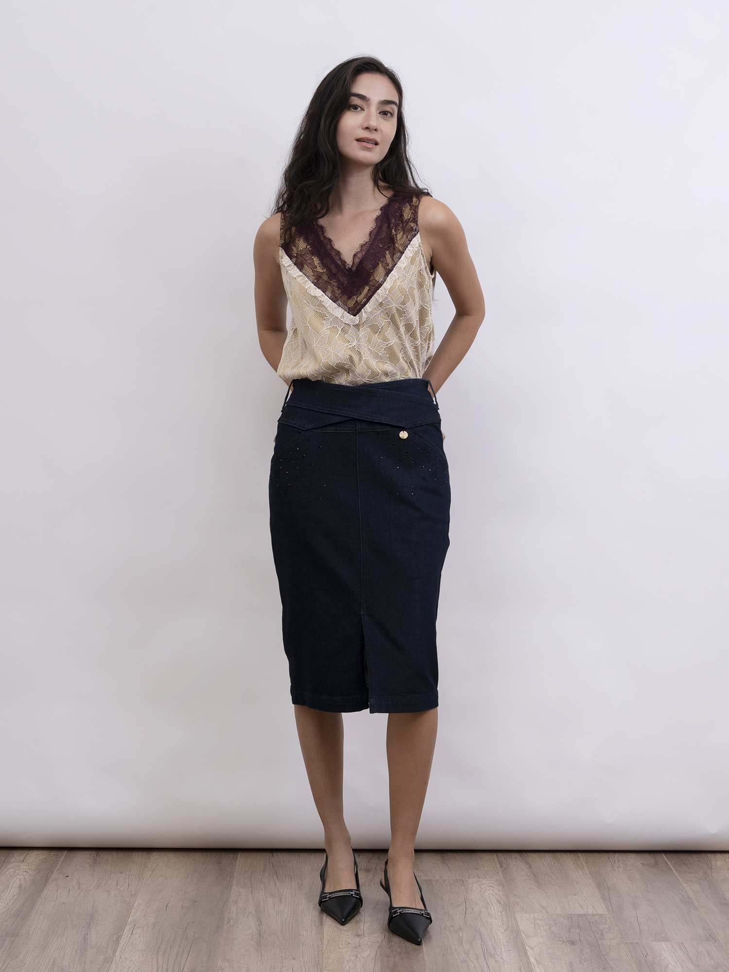 mi-tu 蕾絲拼色V領背心