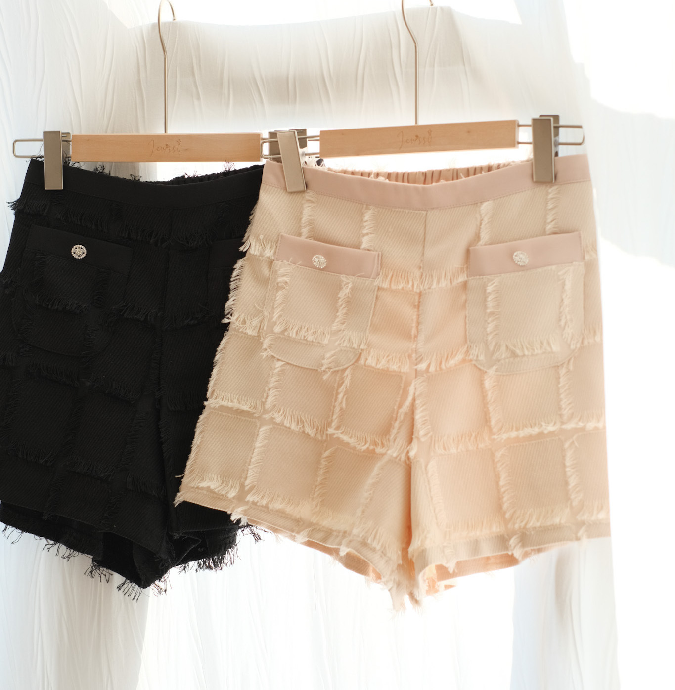 高雅感精緻短褲 (淺杏/黑) BT091