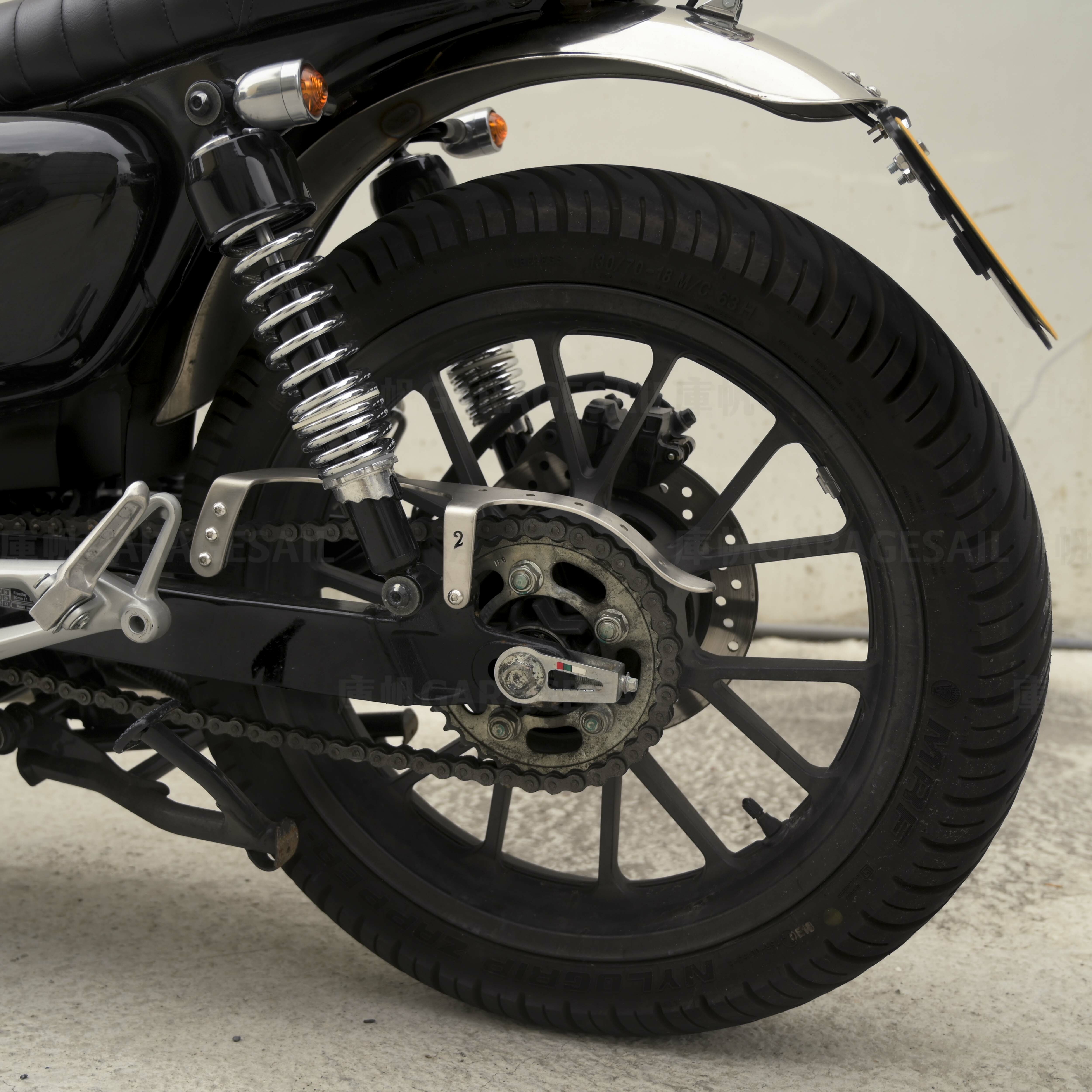 2Loud 本田 CB350專用 鍊條蓋 髮絲銀