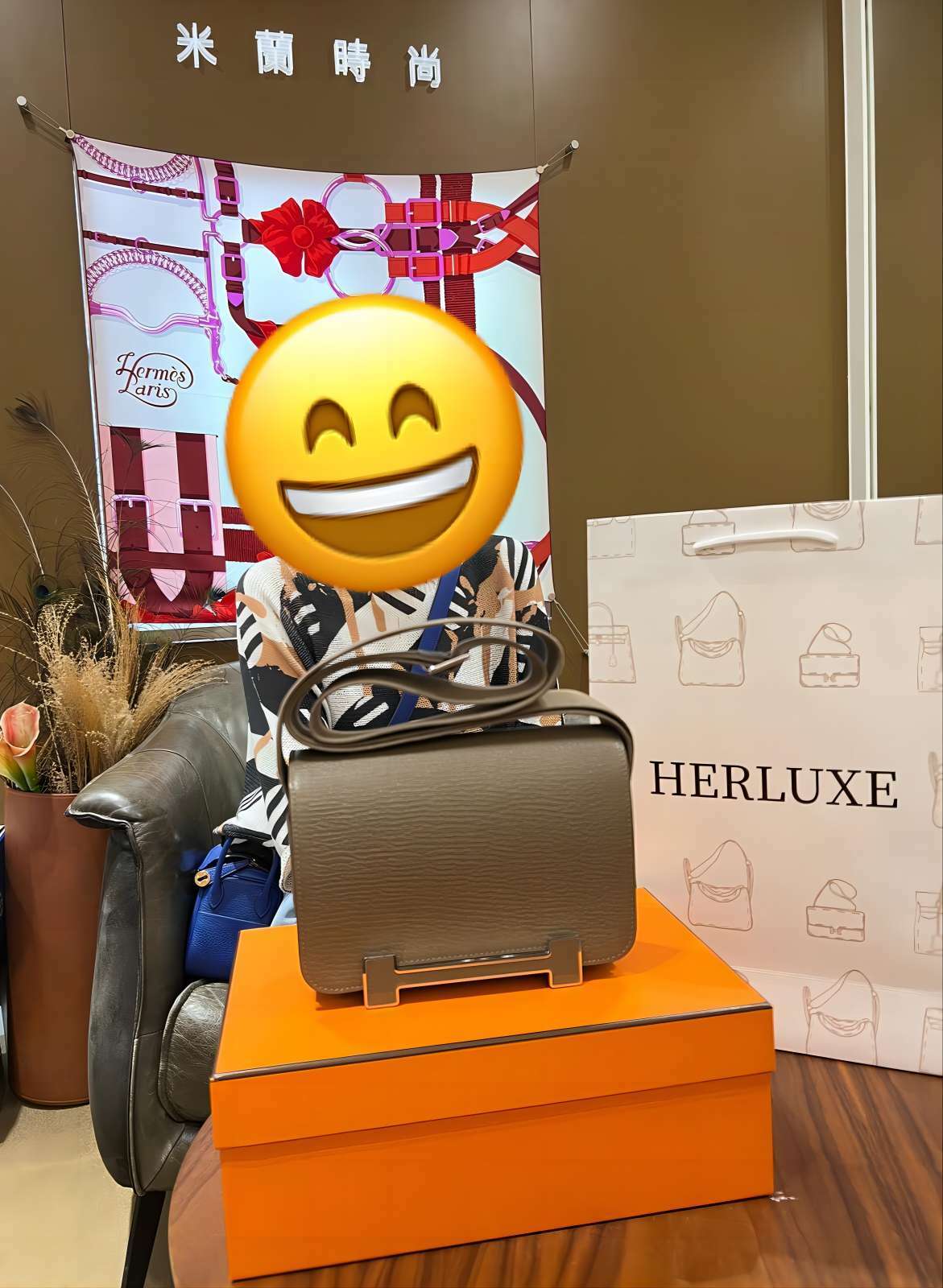 爽快靚靚來pick up Geta大象銀🖤🔗 靚靚讚HERLUXE 好窩心❤️ 回覆訊息快👍🏻 仲表示會繼續支持幫襯我哋🫰 多謝你嘅支持與信任🫶 能為客人搵到心儀貨品 我哋都好開心🥰