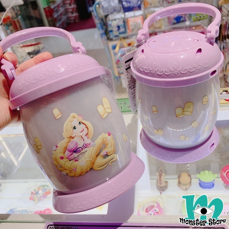 長髮公主樂佩燈籠