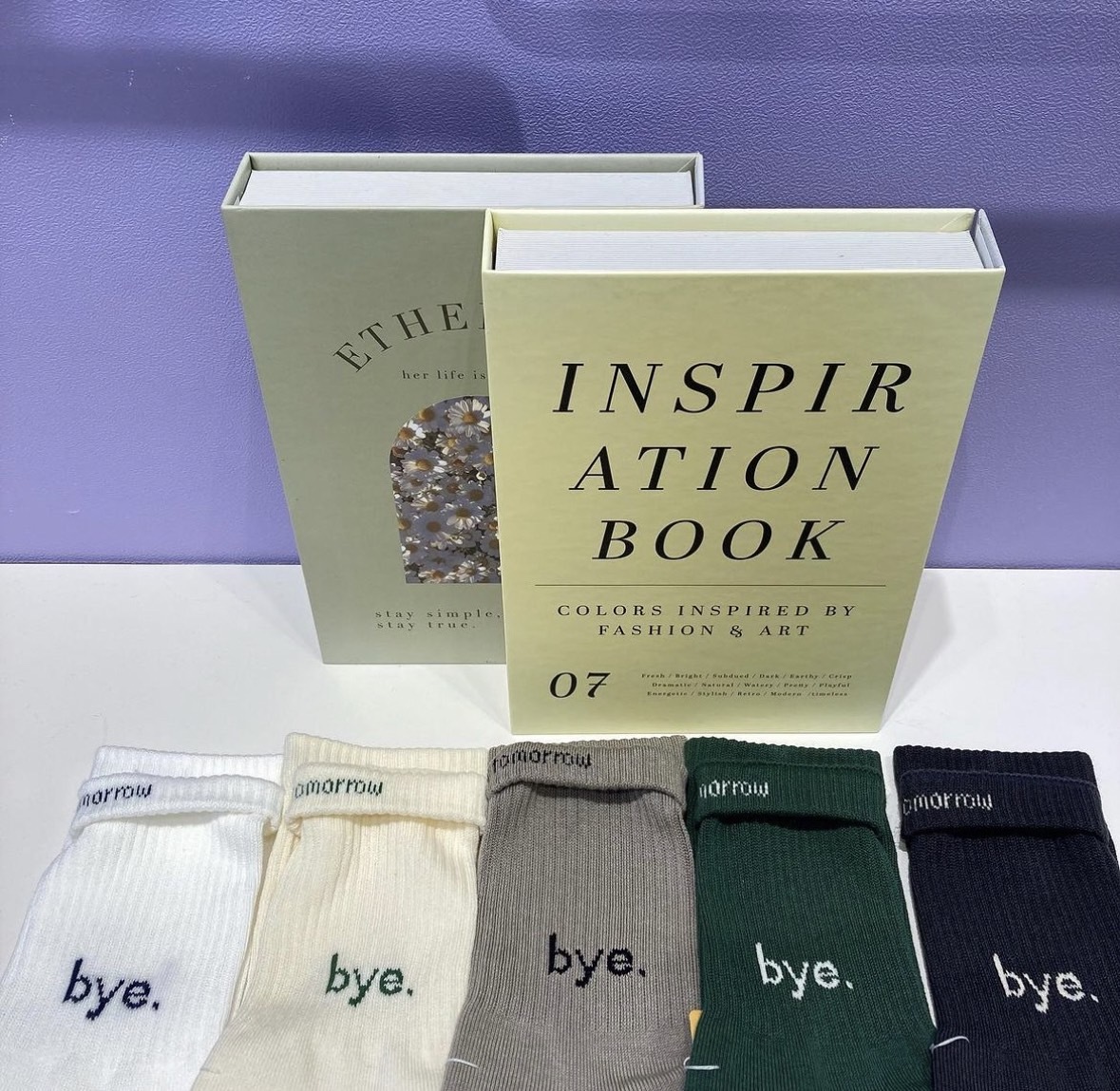 現貨┃日本製 靴下屋 bye 下翻 see you tomorrow 長襪 搭配 線條 襪子