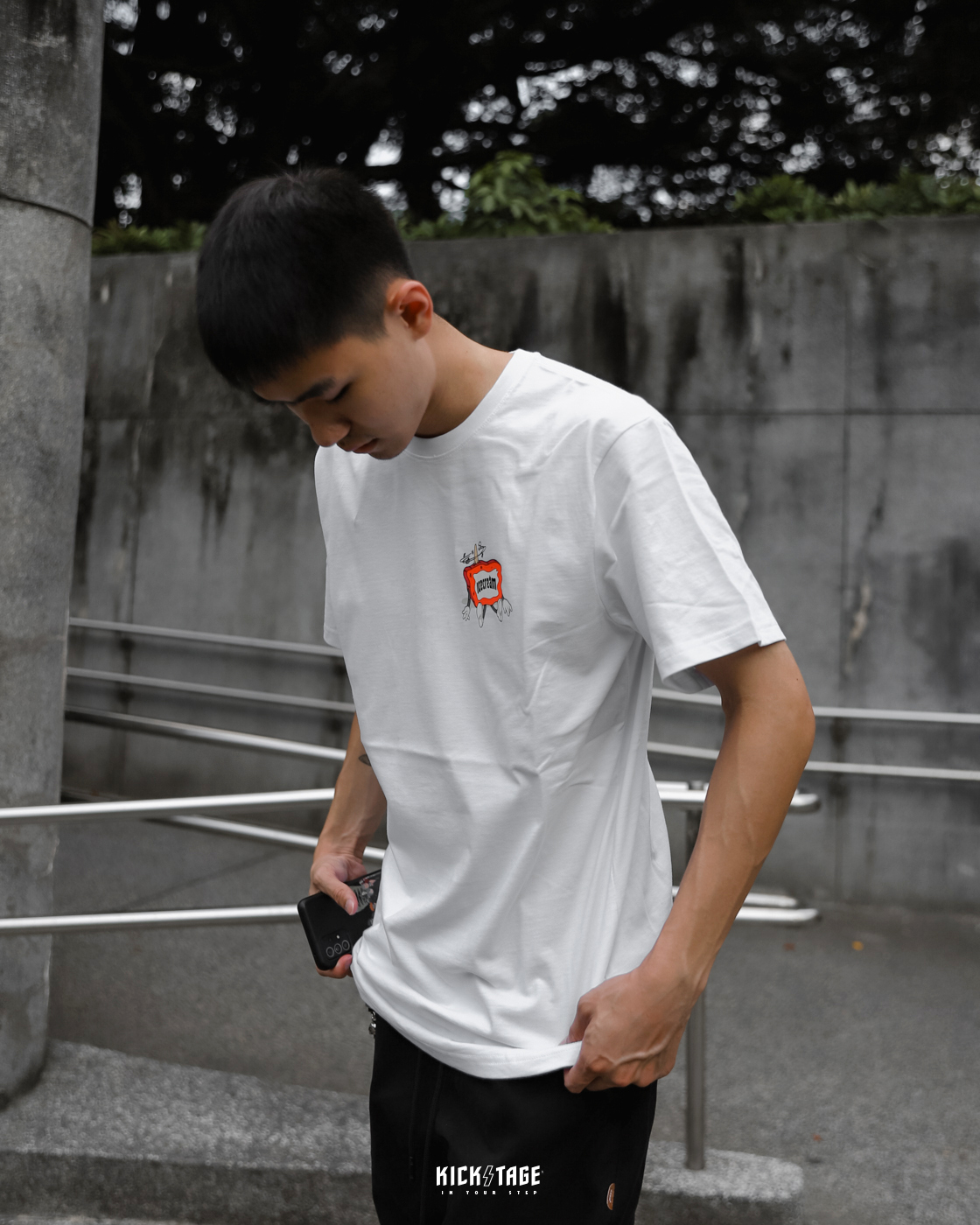 **特價商品售出不退換**BBC ICE CREAM KNOCK OUT SS TEE 三色 Q版人物 昏迷 印花 短T【431-6202】