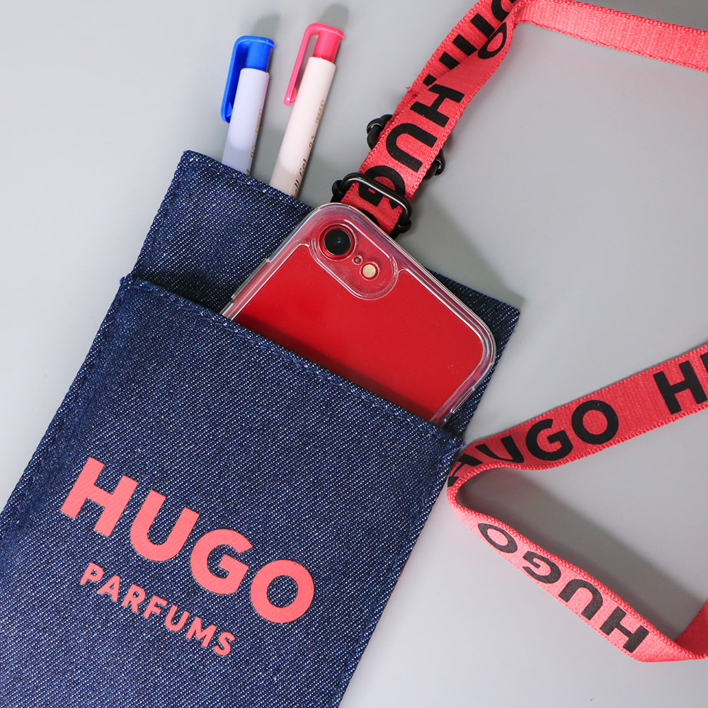 HUGO BOSS 丹寧手機背帶