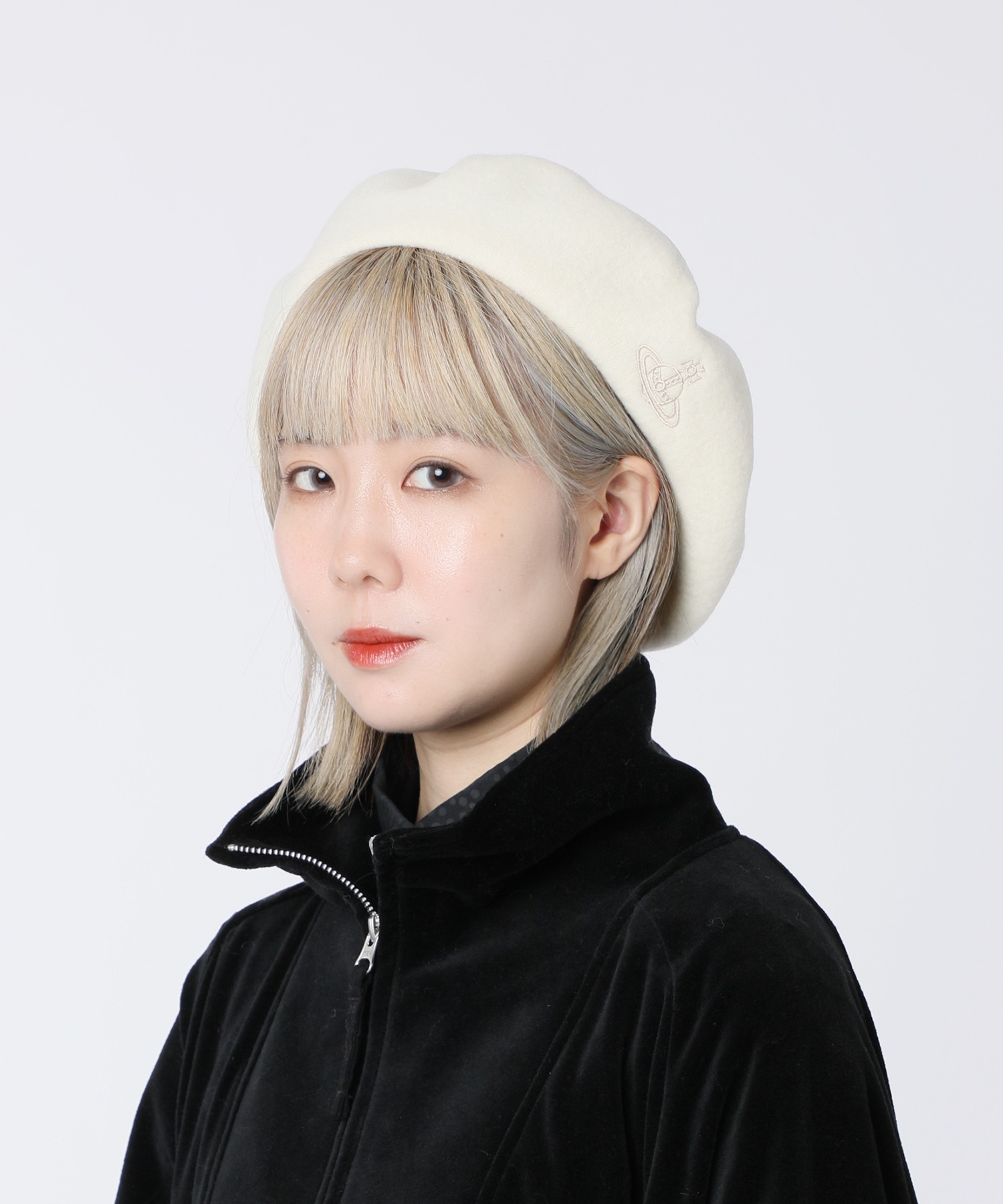 Vivienne Westwood / 23FW ORB Berets and Cloche