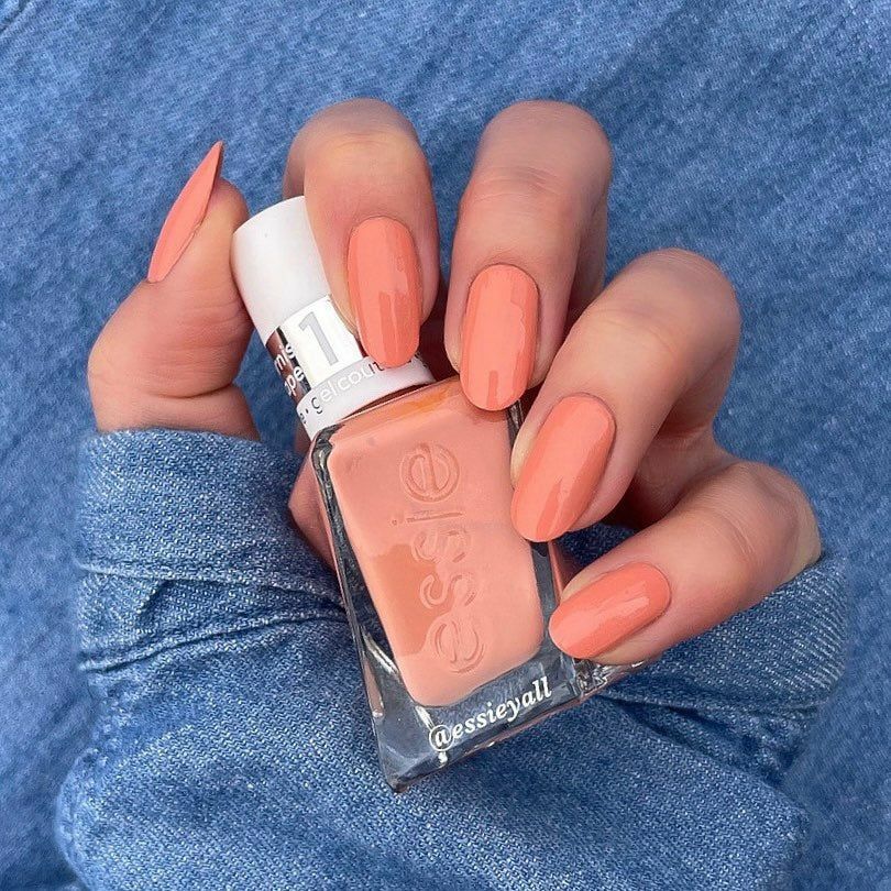 Essie 甲油 - RUFFLE UP - EGC1250