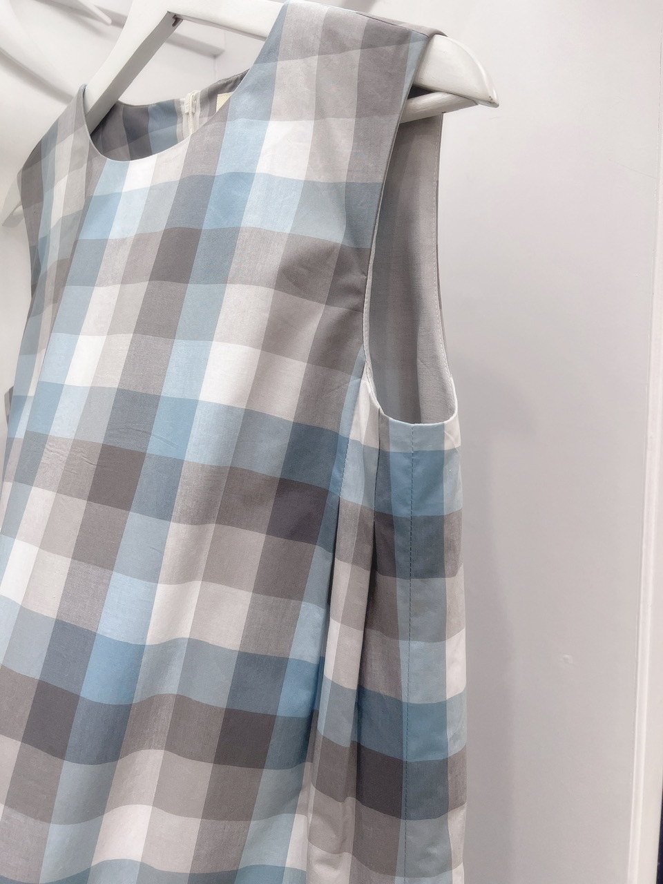 格紋無袖洋裝