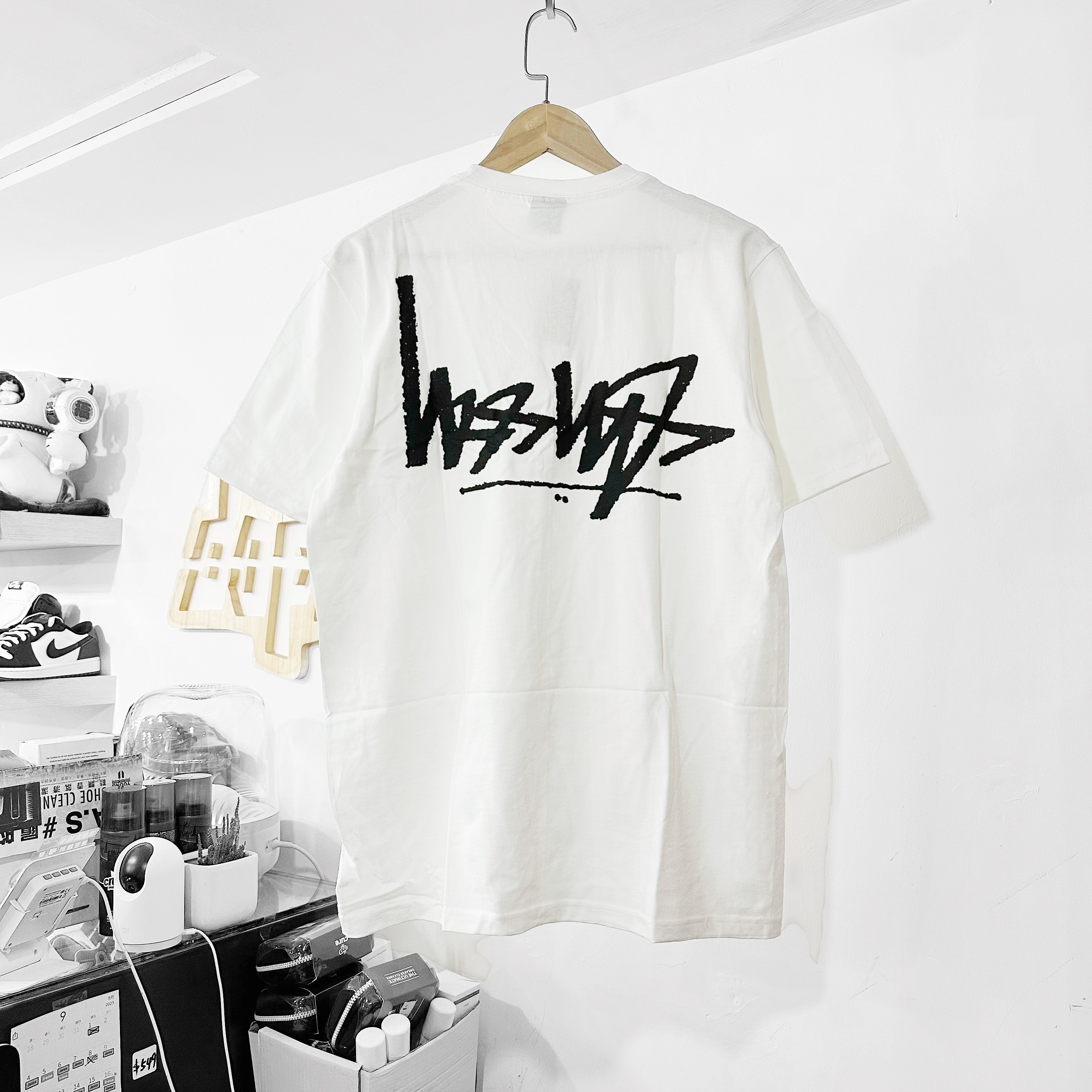 Stüssy - FLIPPED TEE - WHITE 反轉LOGO