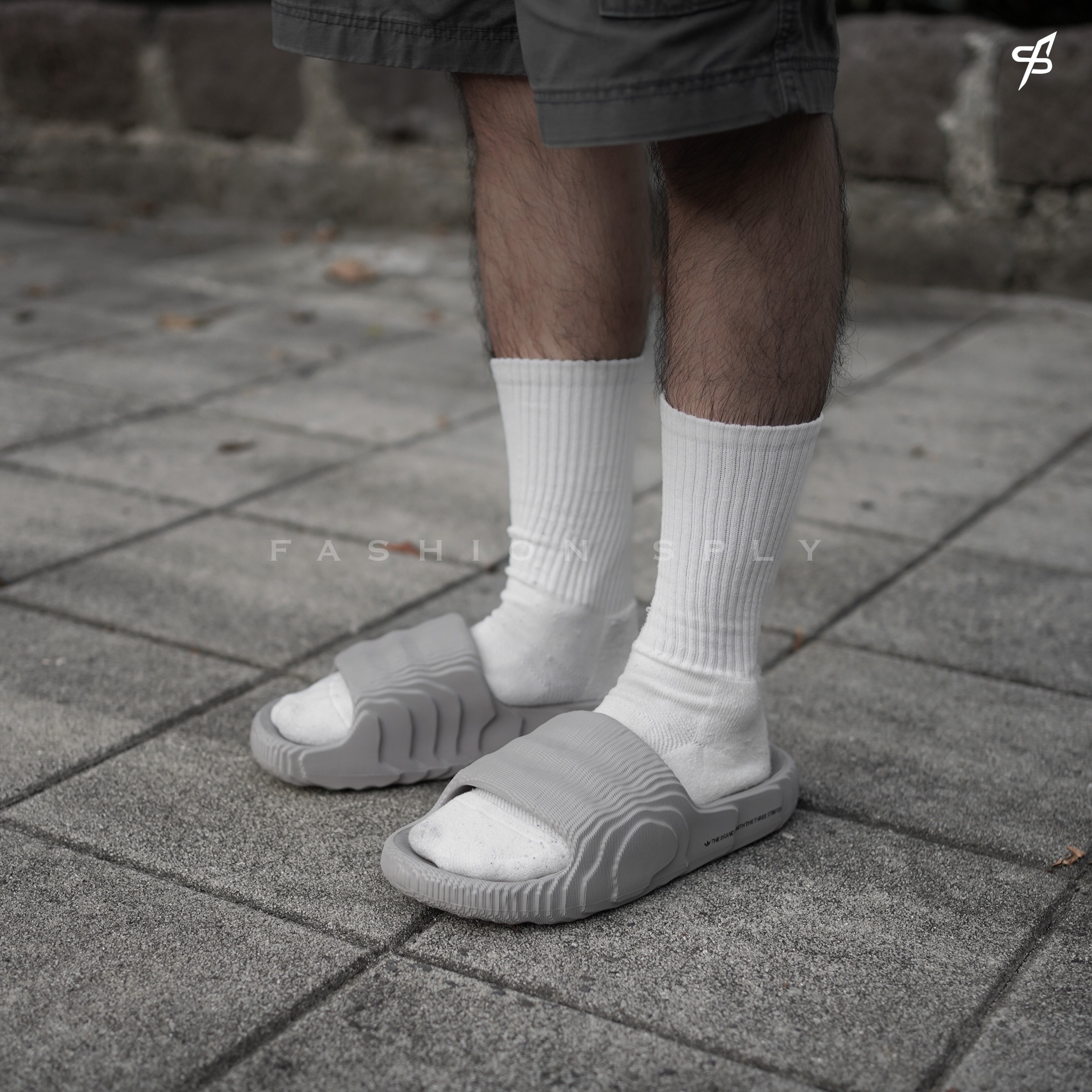 Adidas Originals Adilette 煙灰 防水 拖鞋 HQ4670