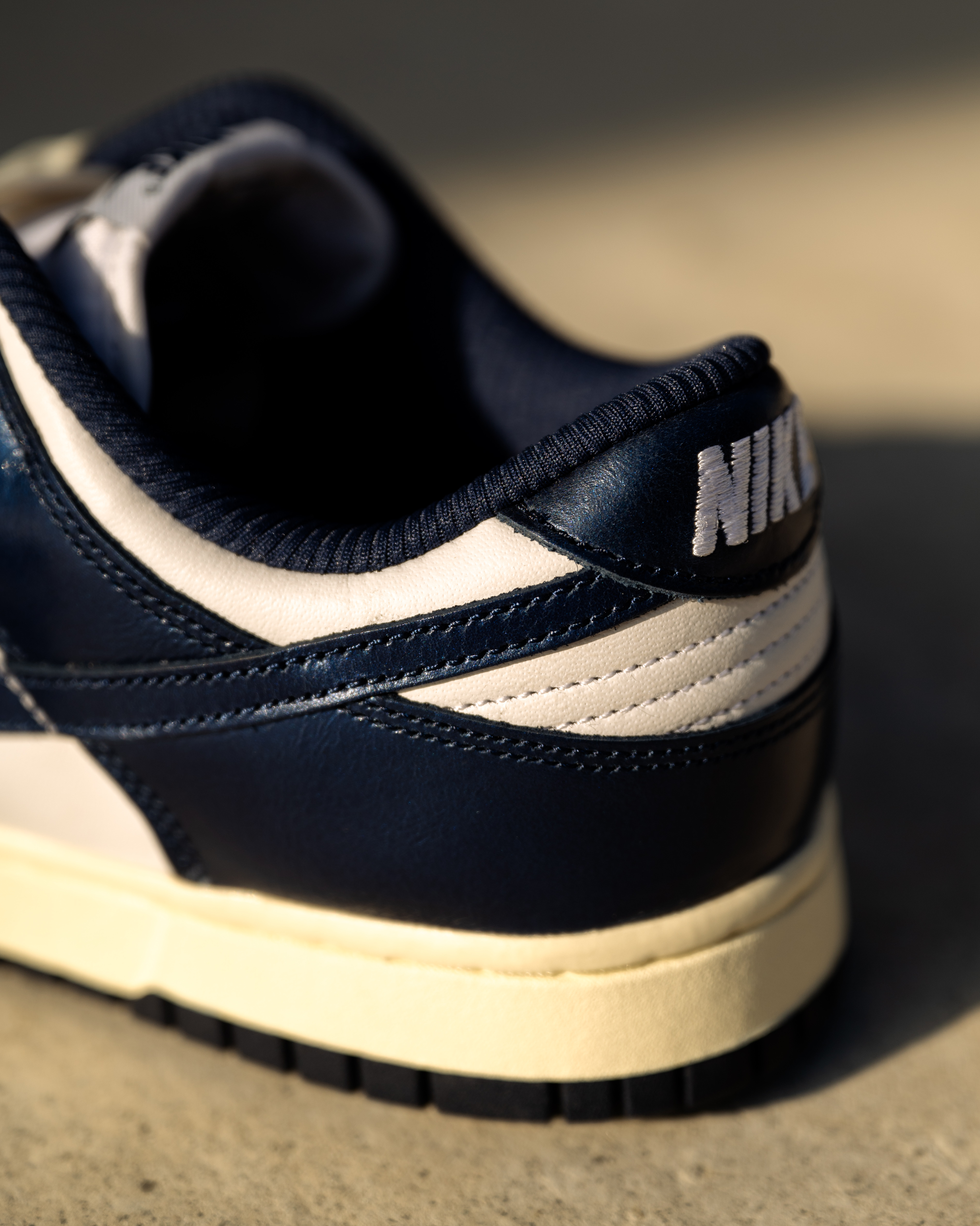 Nike Dunk Low Vintage Navy - Sneakers FN7197-100