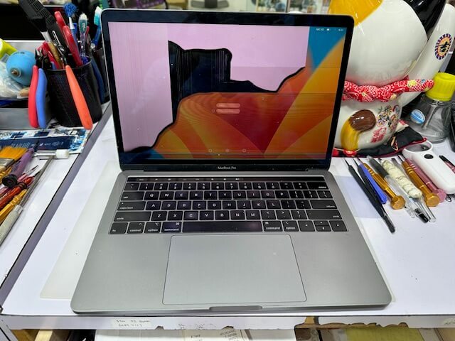 MacBook爆mon維修