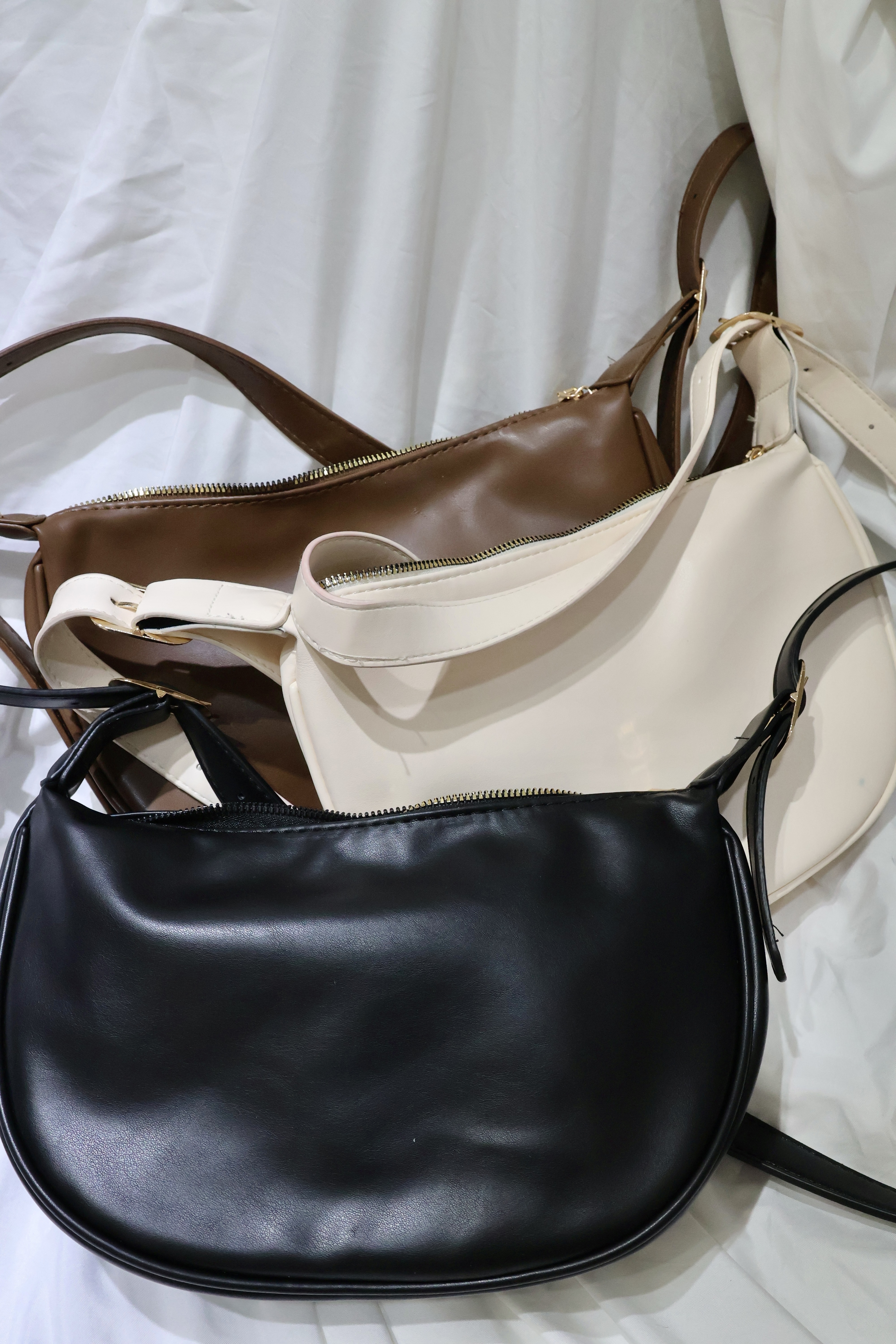 日本戰包🍂好裝好背質感半月包