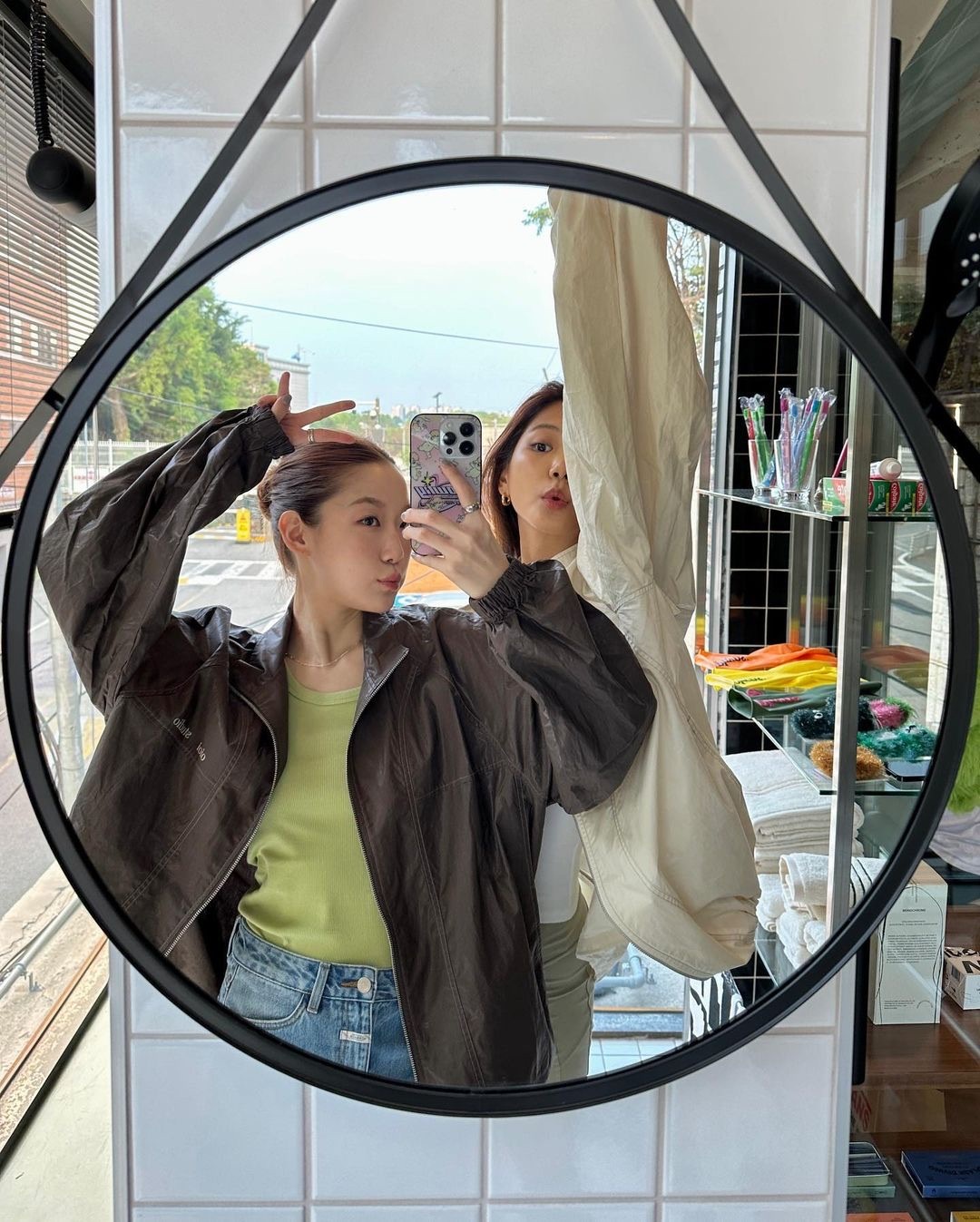 #現貨供應 OiOi 23FW 皮外套 風衣