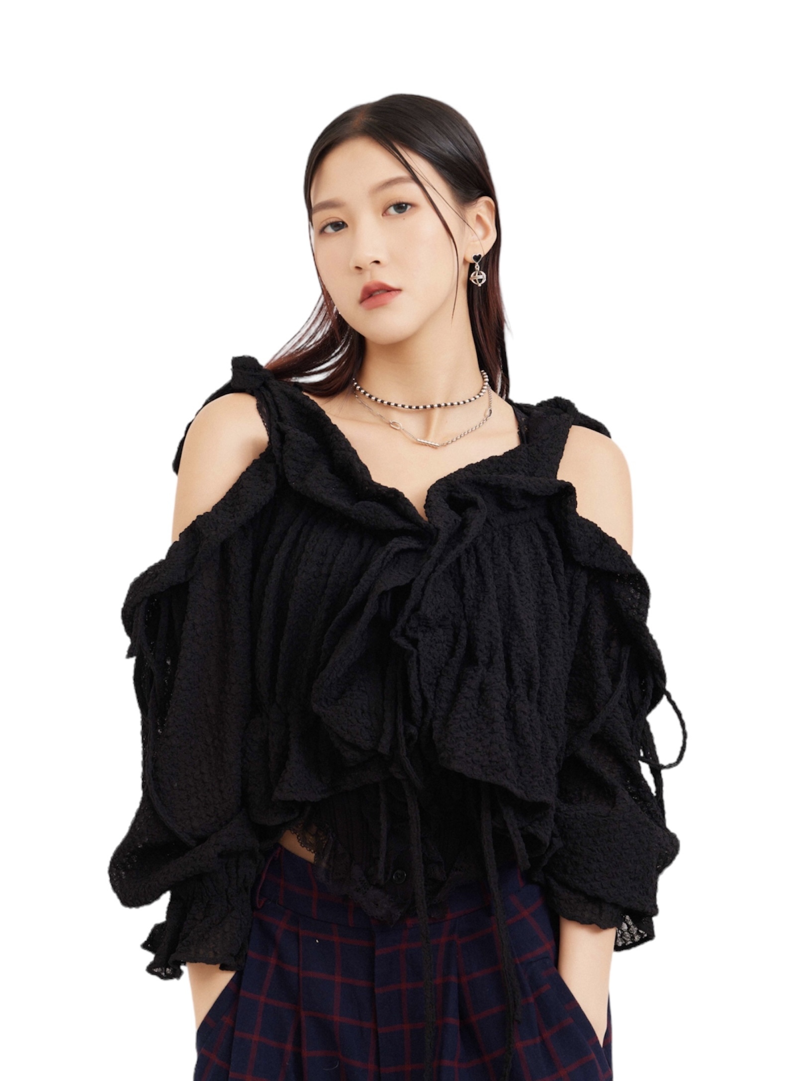 質感布綁肩帶露肩上衣（*現貨款式）