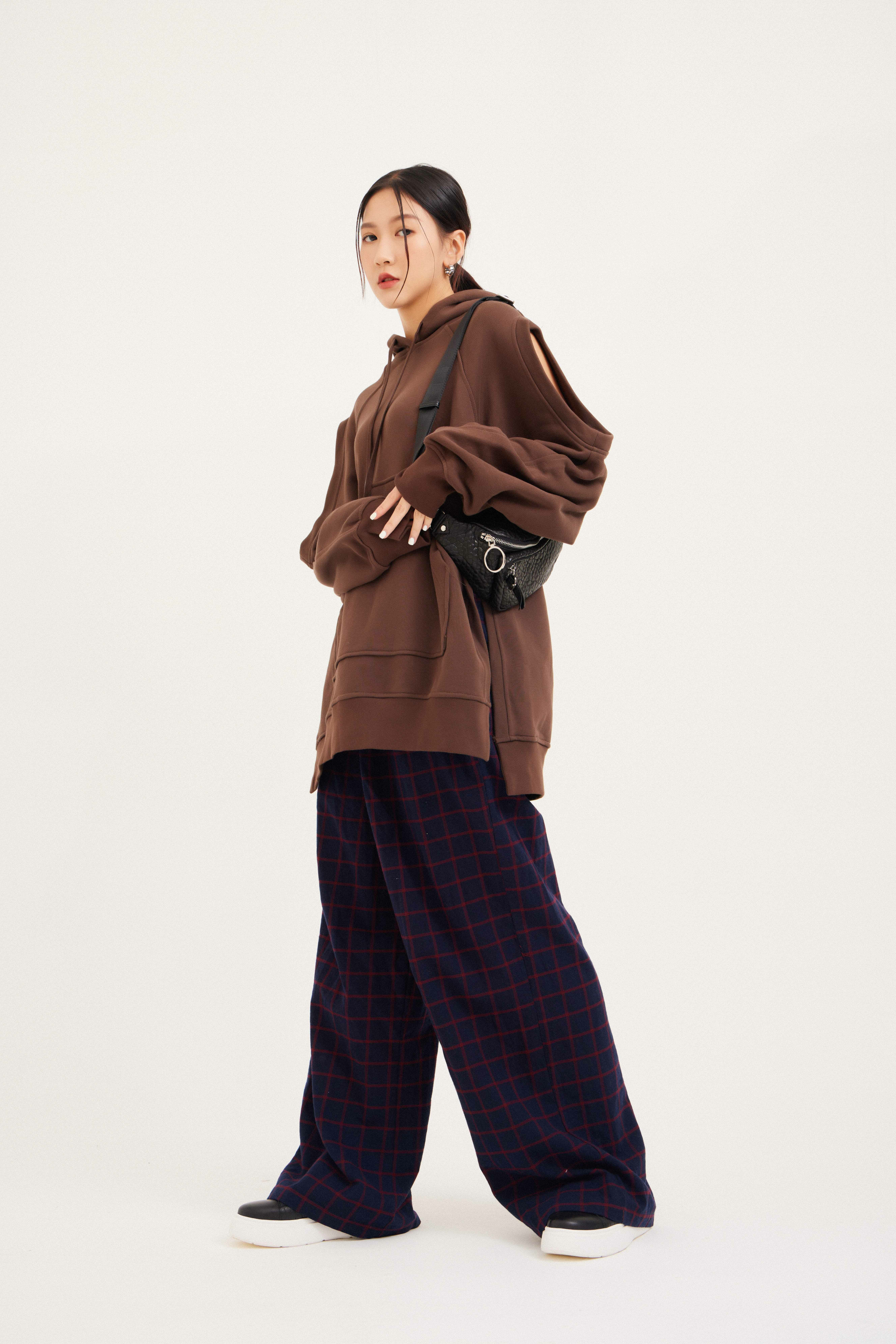 肩開洞有帽衛衣（現貨款式）