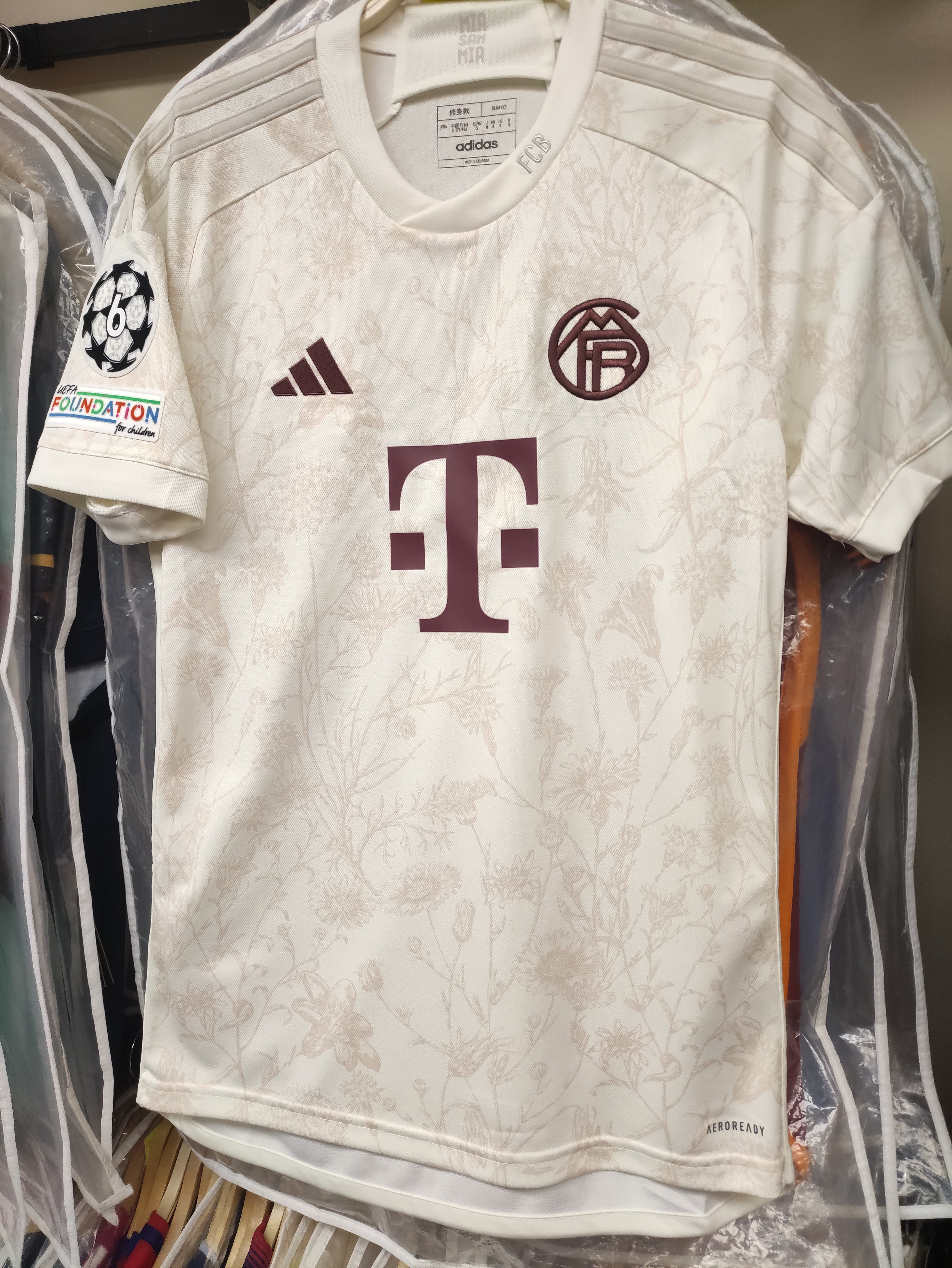 23-24拜仁慕尼黑二客簡尼球迷版球衣