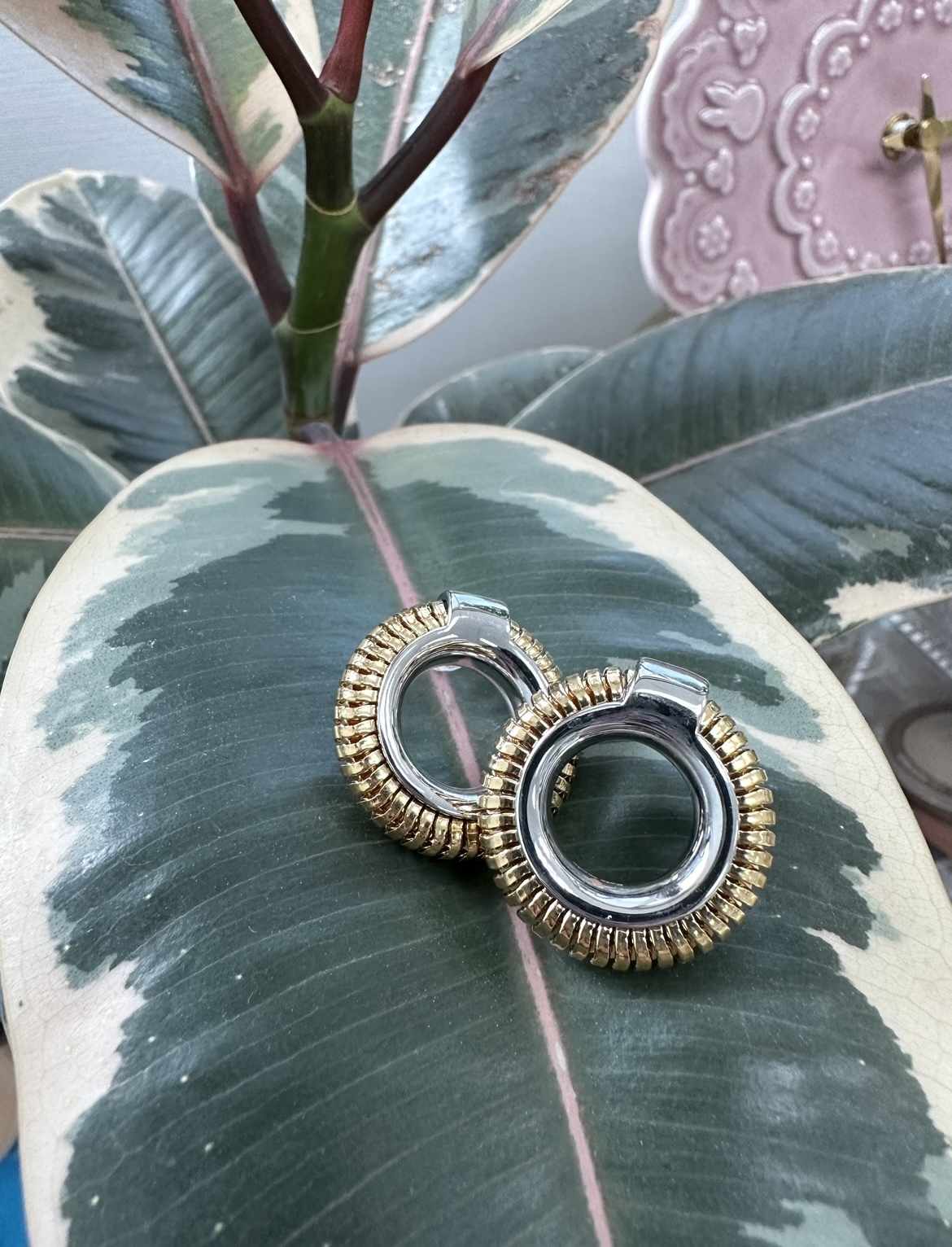 金彈弓拼銀圈耳環 (現貨款式）