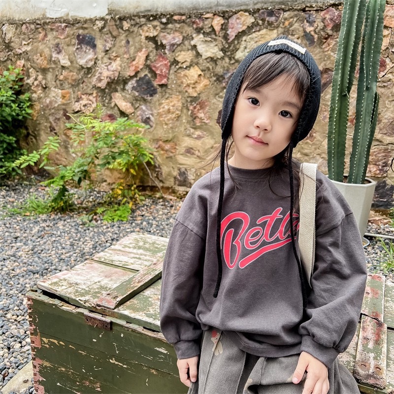 撞色英字草寫大學T