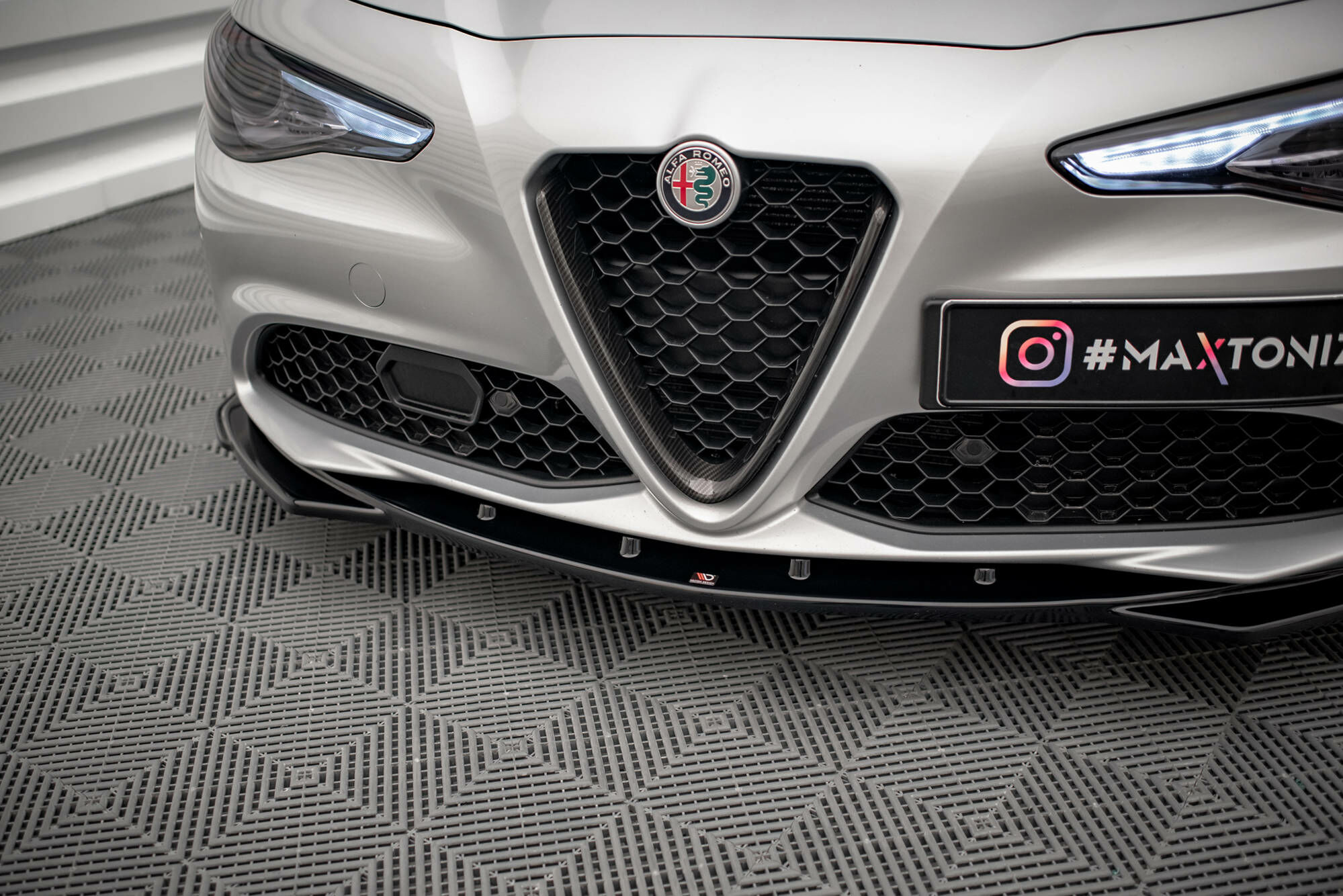 MAXTON DESIGN V2 前下巴 ALFA ROMEO GIULIA 2016-