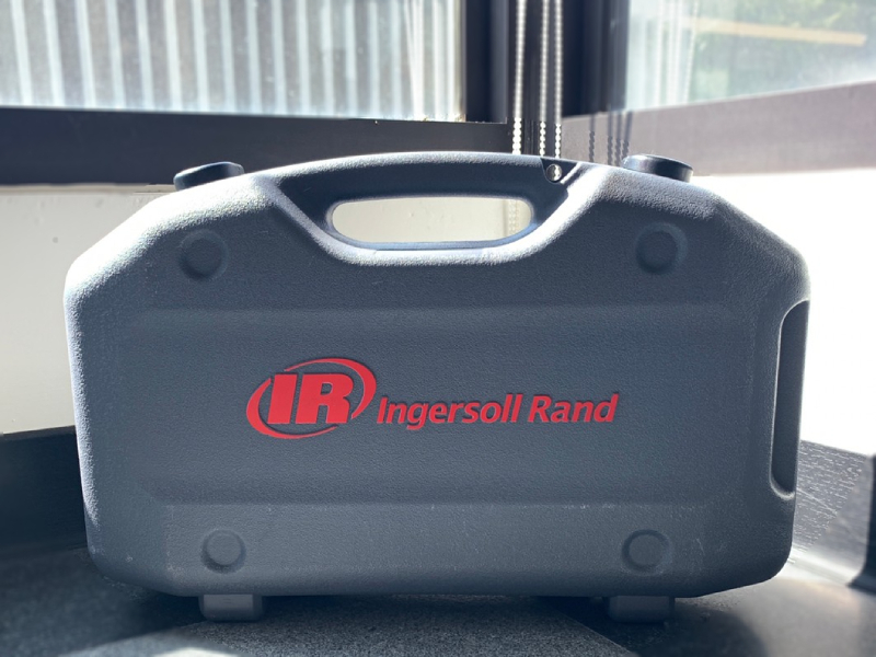 Ingersoll Rand 超薄型90度直角充電式衝擊4分扳手