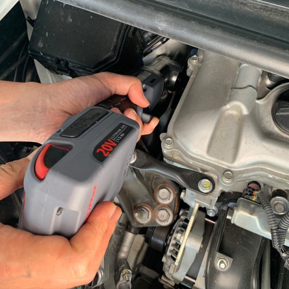 Ingersoll Rand 超薄型90度直角充電式衝擊4分扳手