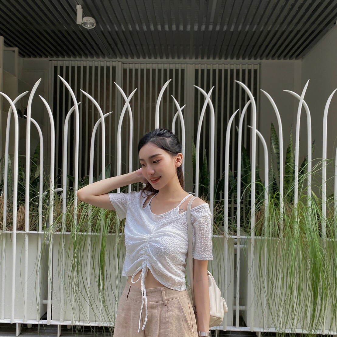 假兩件簍空抽繩上衣/二色