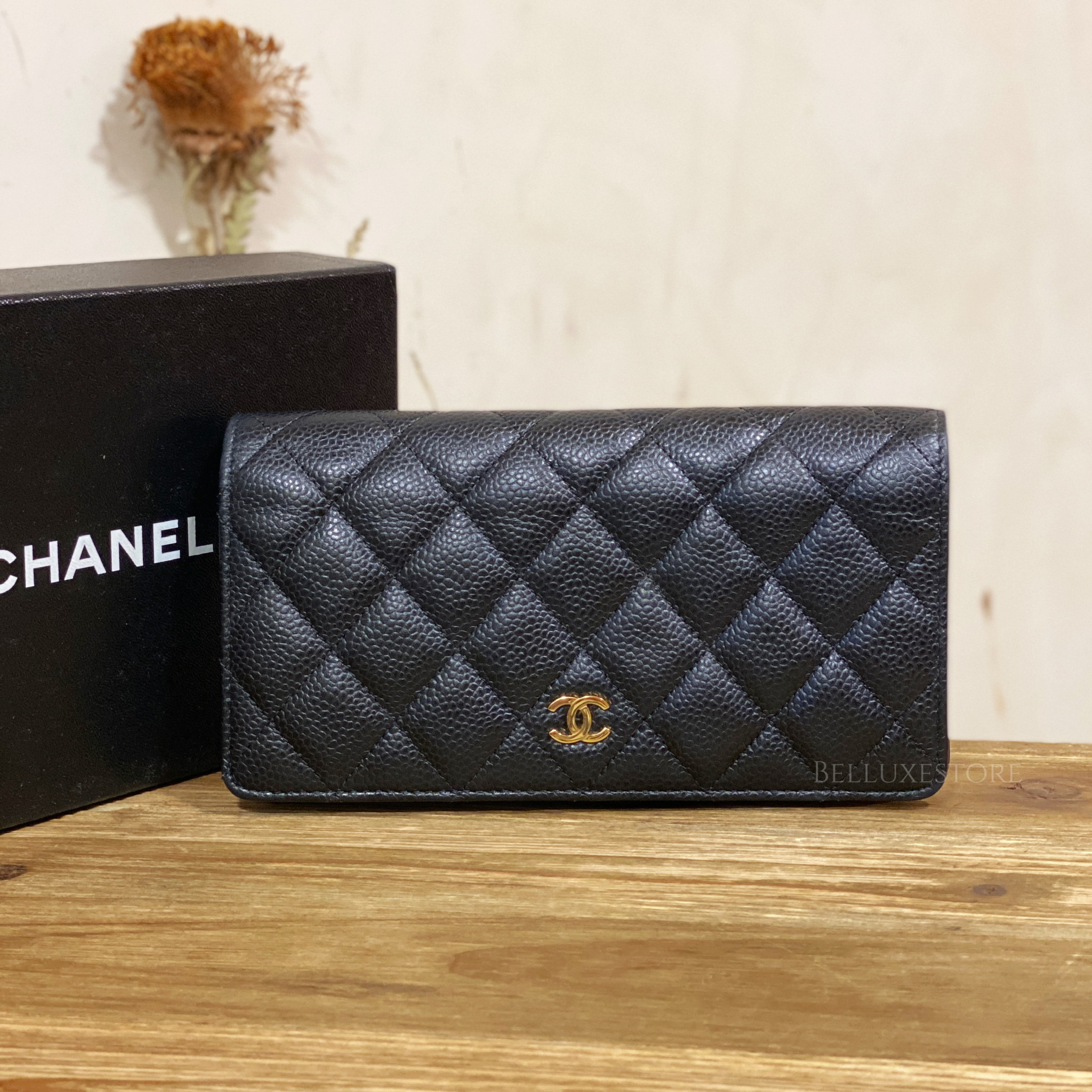 [Preowned] Chanel classic long wallet flap caviar