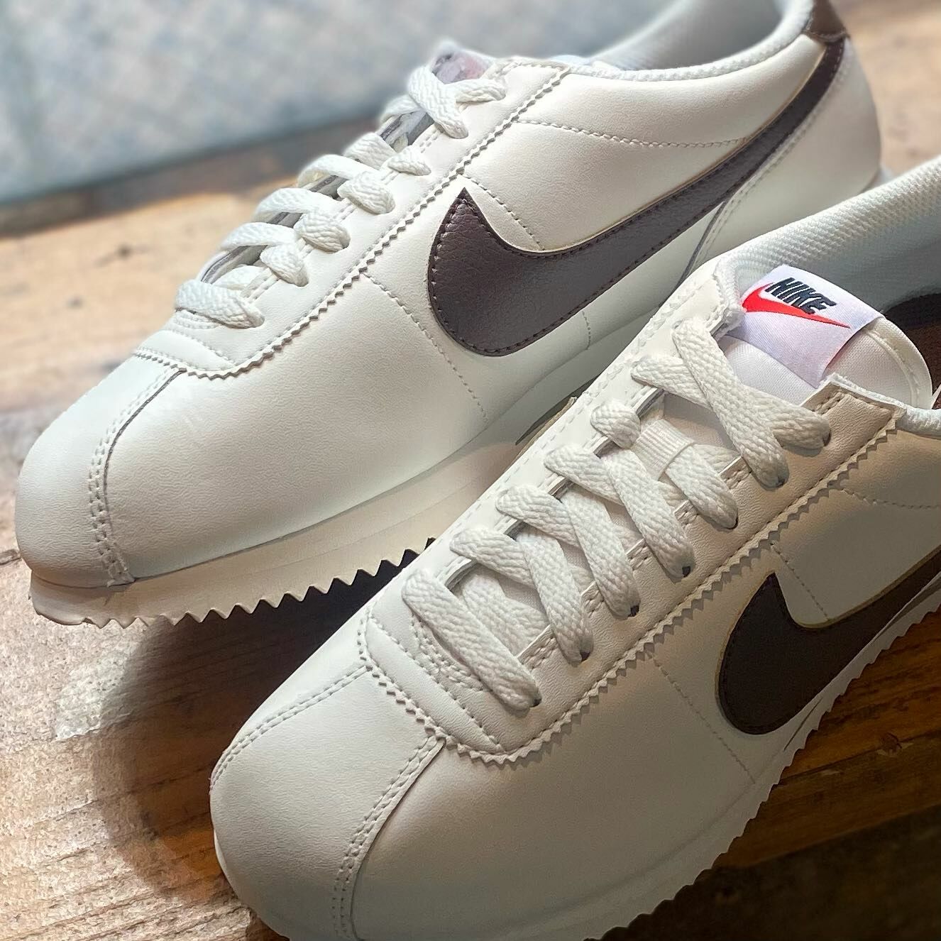 NIKE WMS CORTEZ 深啡象牙色