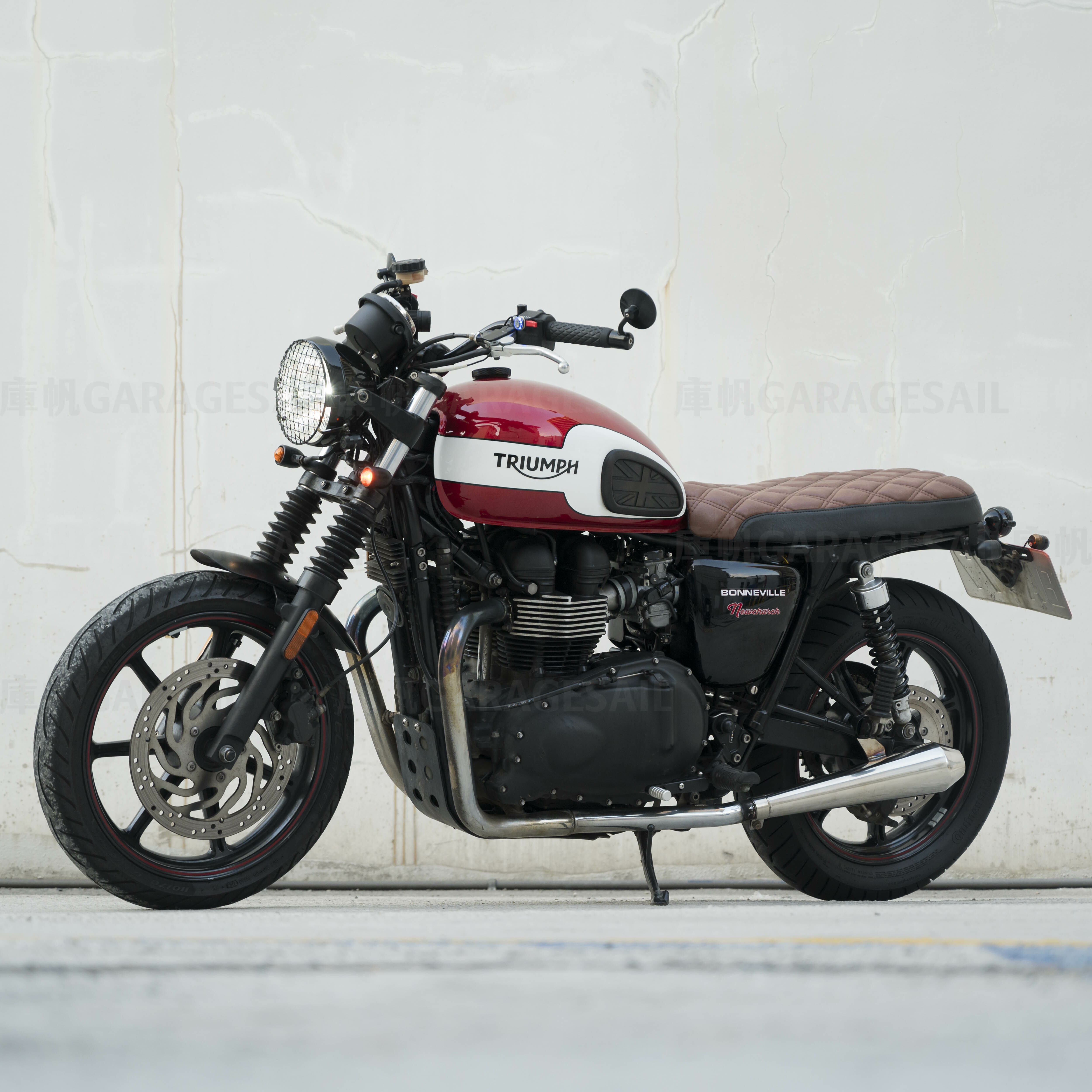 Motone 氣冷凱旋專用 薄窄 雙座 椅墊 菱格紋 雙色黑咖啡