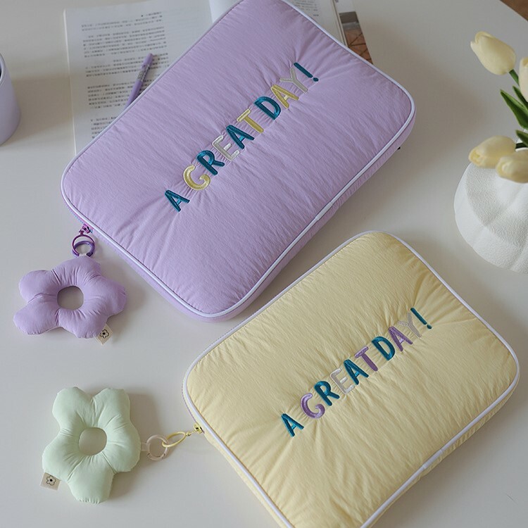 《3007》A GREAT DAY軟呼呼13吋電腦包