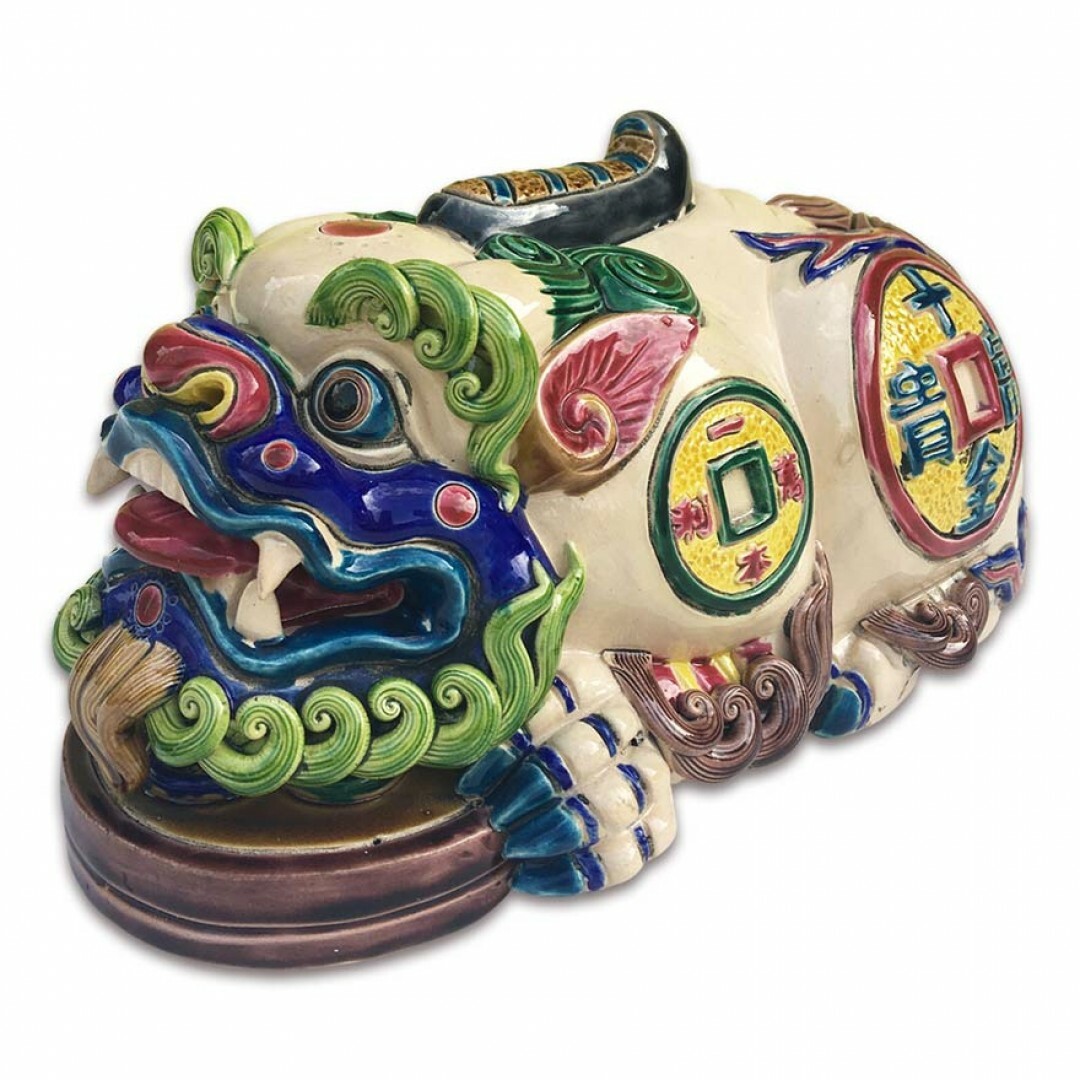 台灣國寶交趾陶｜臥 握財貔貅