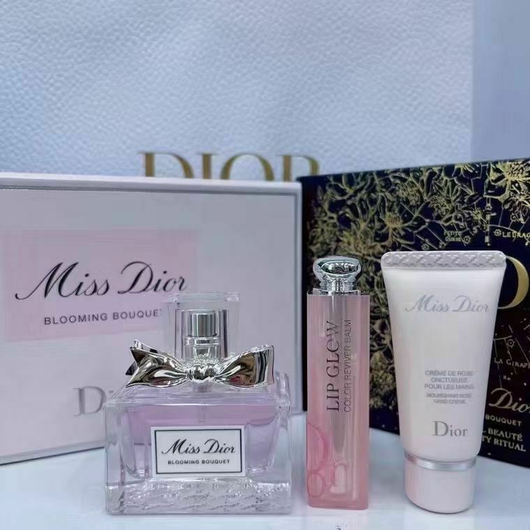 Dior 花漾甜心三件套盒