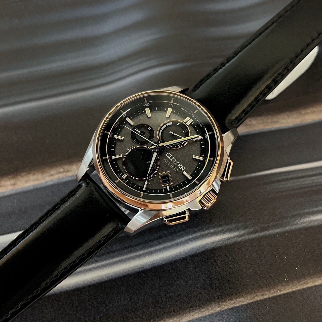 【CITIZEN 星辰】 GENT'S 月相電波鈦金屬腕錶BY1004-17X 41.5mm 現代鐘錶