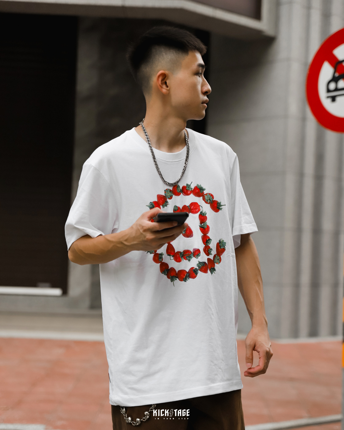 CLOT Strawberry Logo Tee 草莓大LOGO 白色短TEE【CLOTSBTEE】20周年