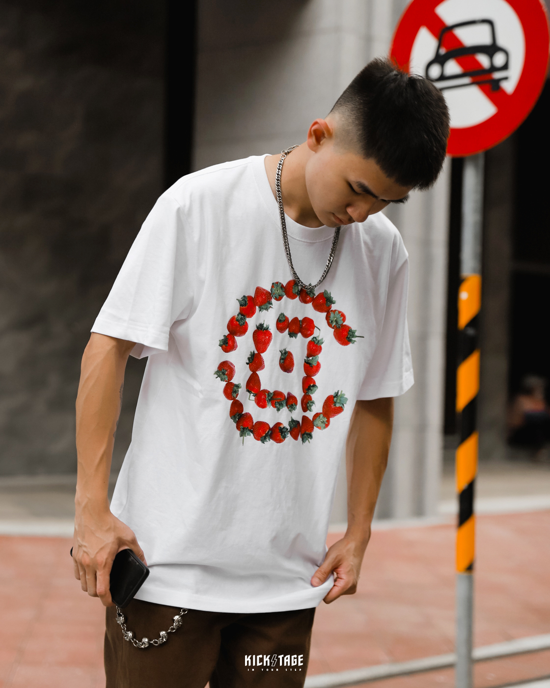 CLOT Strawberry Logo Tee 草莓大LOGO 白色短TEE【CLOTSBTEE】20周年