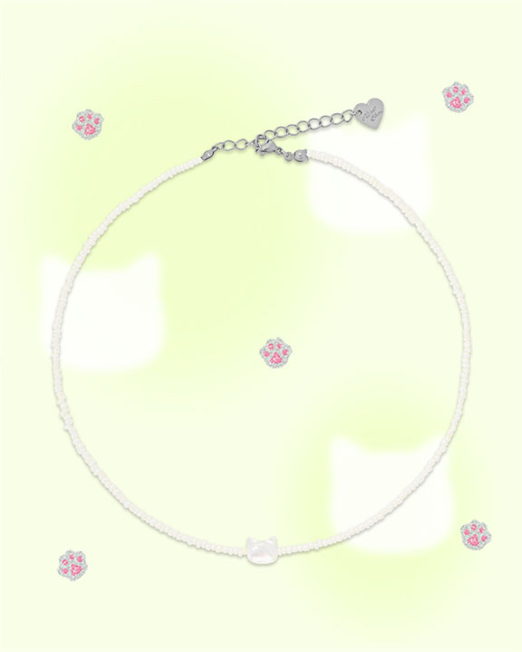 Almost Blue - KITTY PEARL NECKLACE