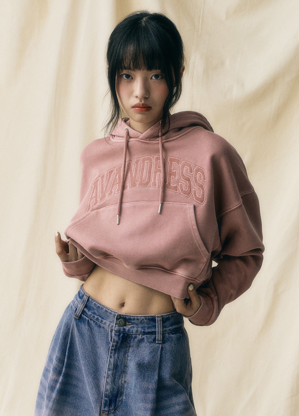 <預購> 韓國AVANDRESS 電繡毛尼Logo短版帽Ｔ