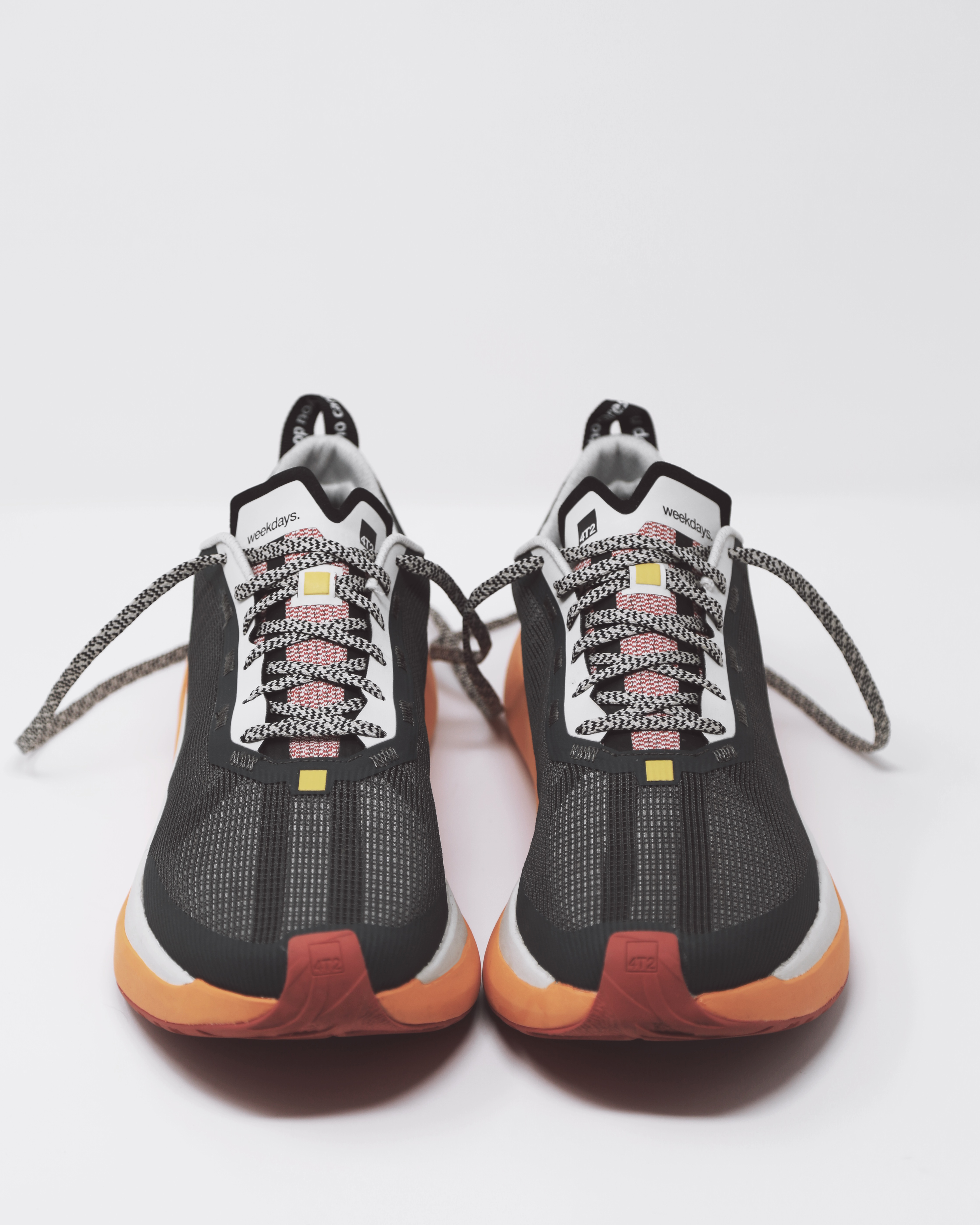 4T2的第一雙慢跑鞋