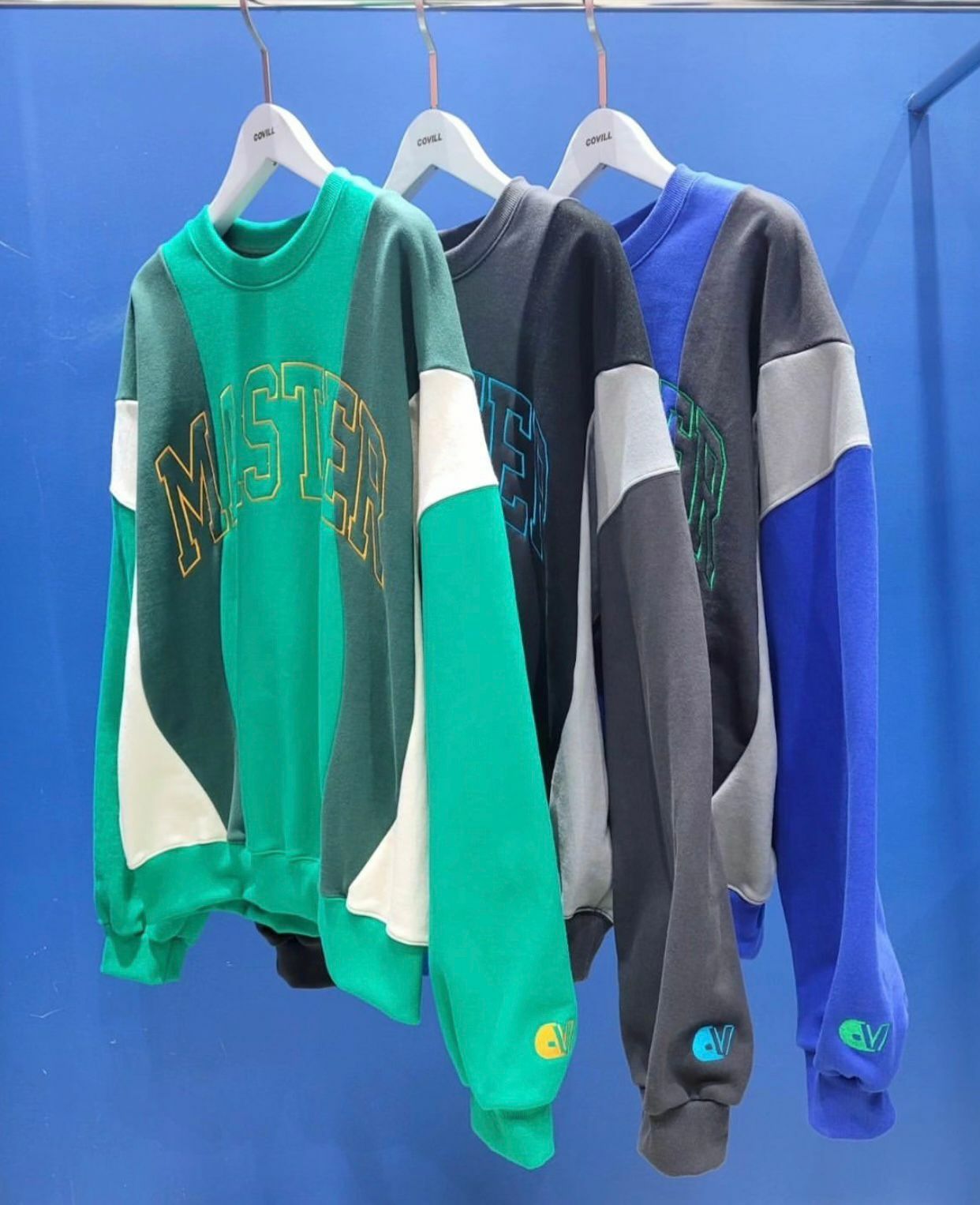 OverSize拼色英文字衛衣 Covill-026T