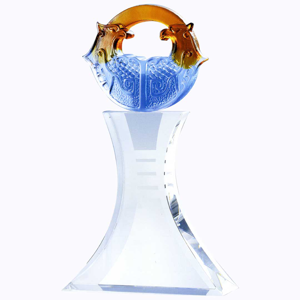 雙贏琉璃水晶獎座｜鷹眼設計象徵洞察與成功 客製刻字高端禮品