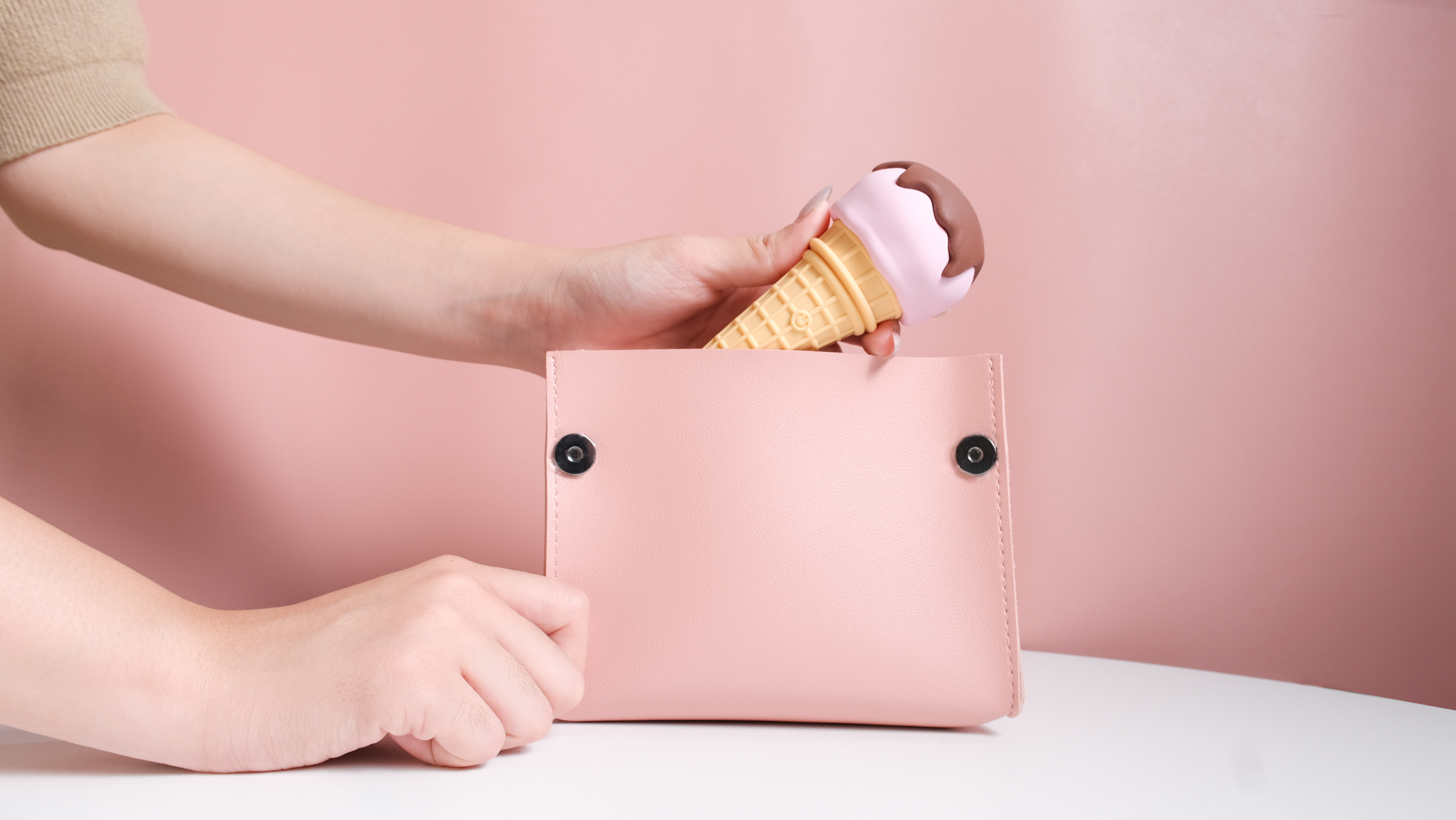 草莓可可甜筒按摩棒